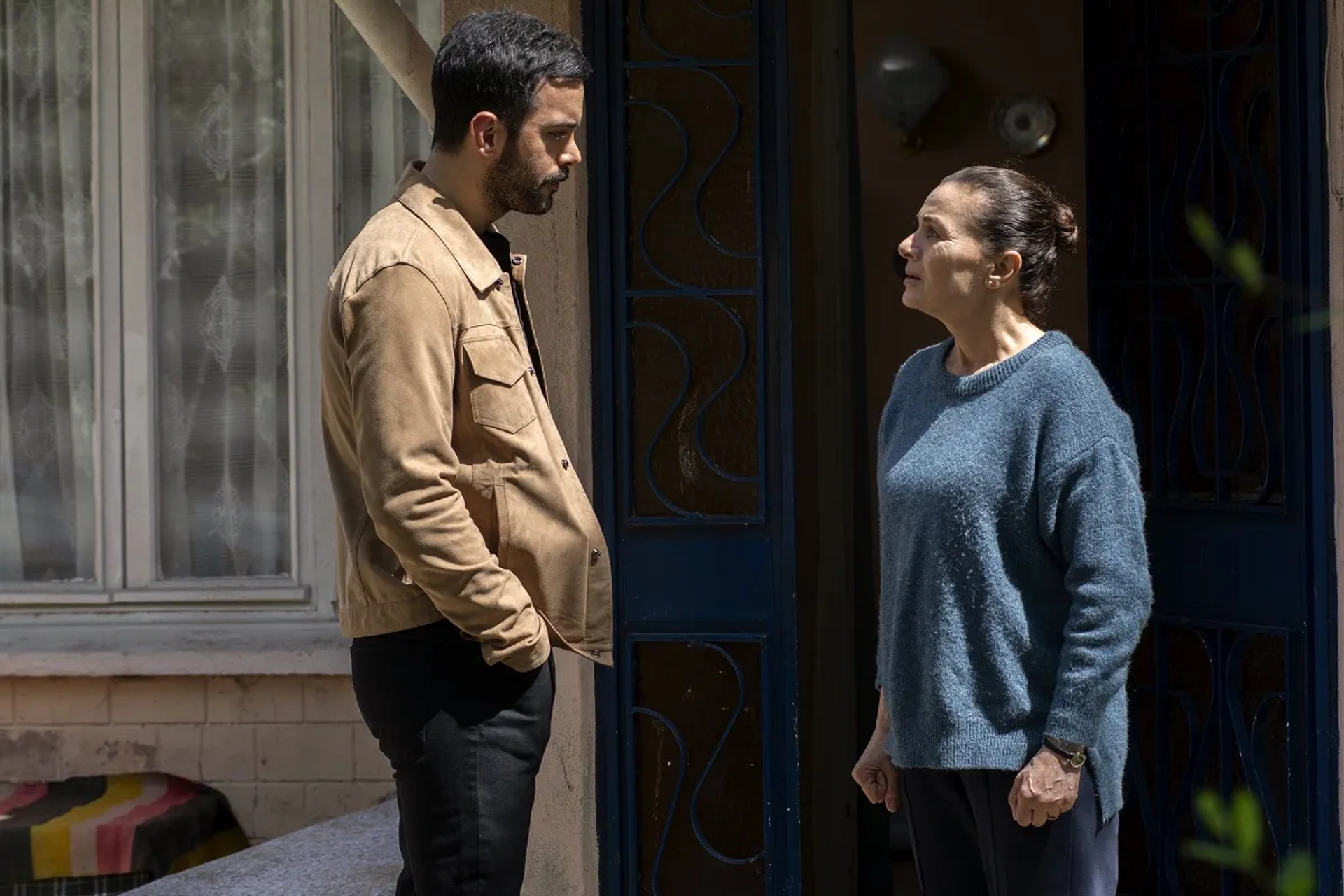 Hatice Aslan and Baris Arduç in Kuzgun: 12.Bölüm (2019)