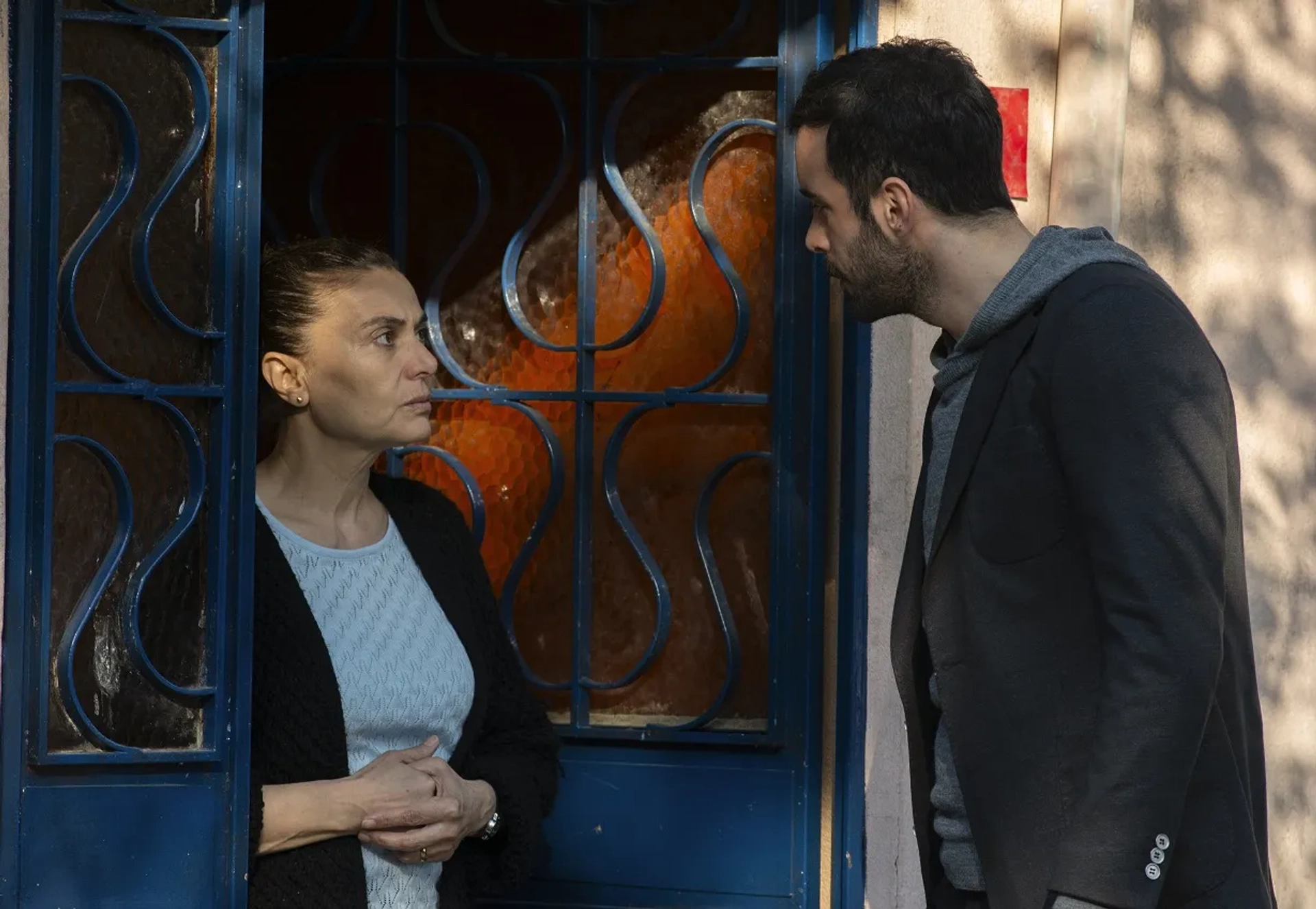 Hatice Aslan and Baris Arduç in Kuzgun: 11.Bölüm (2019)