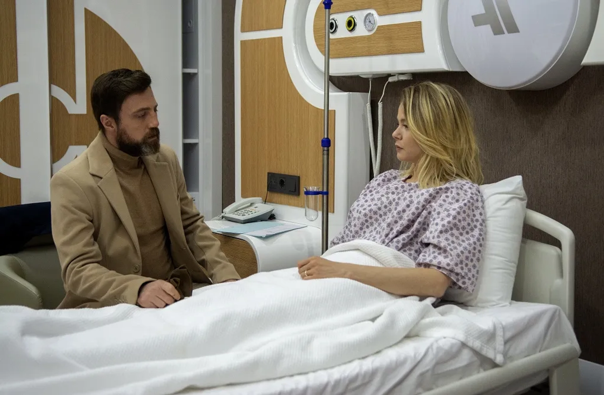 Ahmet Varli and Burcu Biricik in Kuzgun: 10.Bölüm (2019)