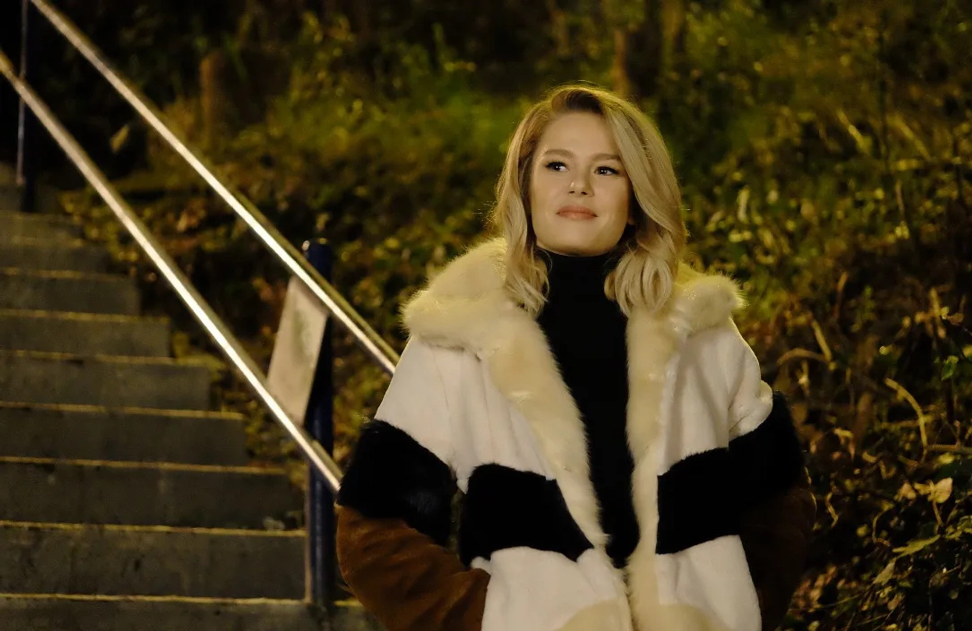 Burcu Biricik in Kuzgun (2019)