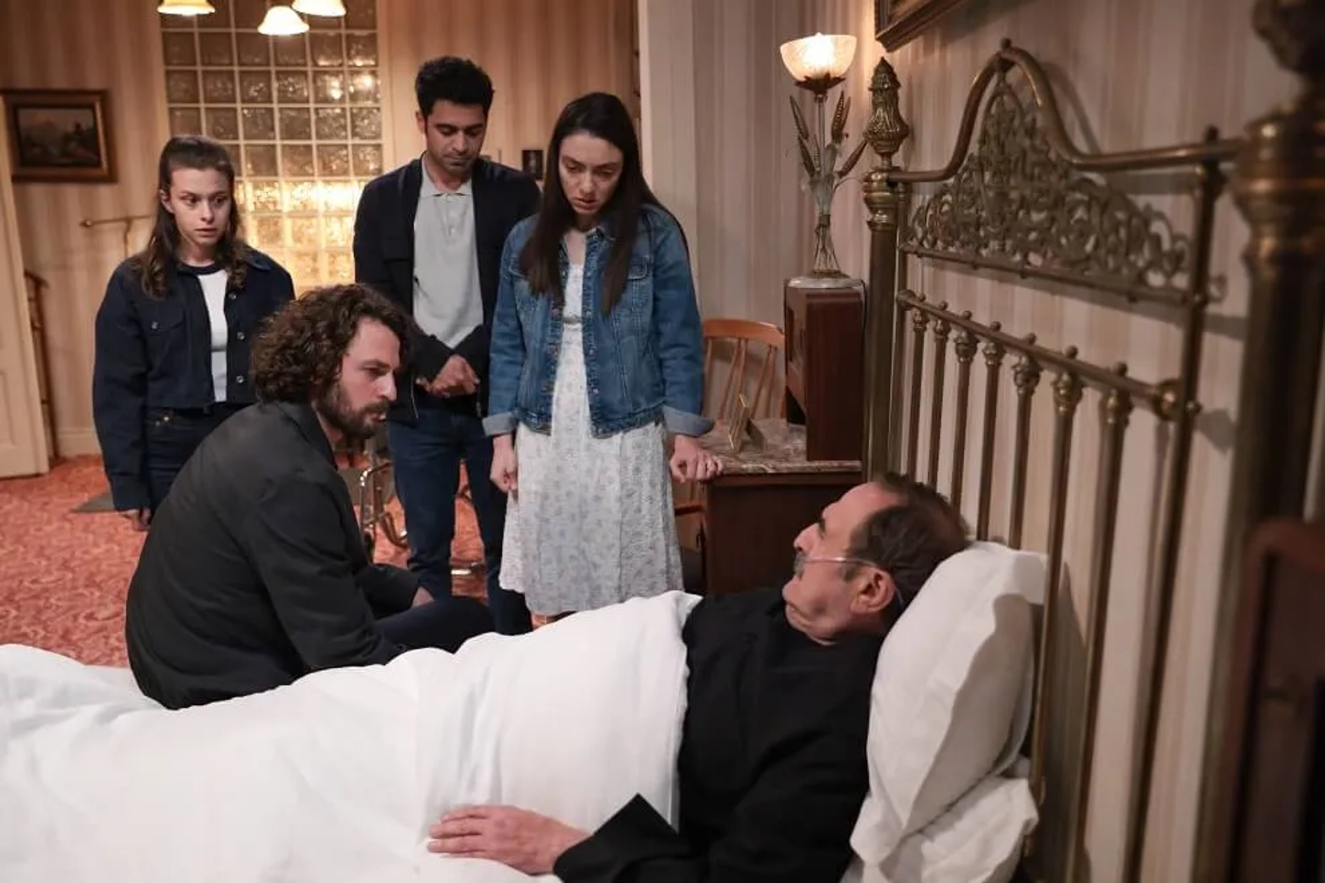 Metin Coskun, Birkan Sokullu, Ugur Uzunel, and Merve Dizdar in The Innocents (2020)