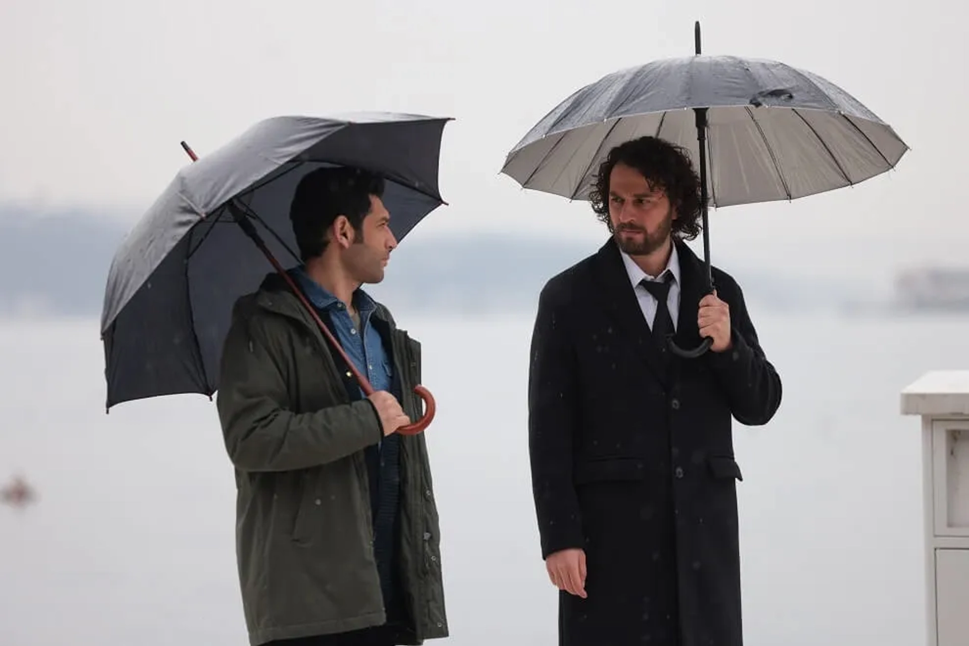 Tansel Öngel and Birkan Sokullu in The Innocents (2020)