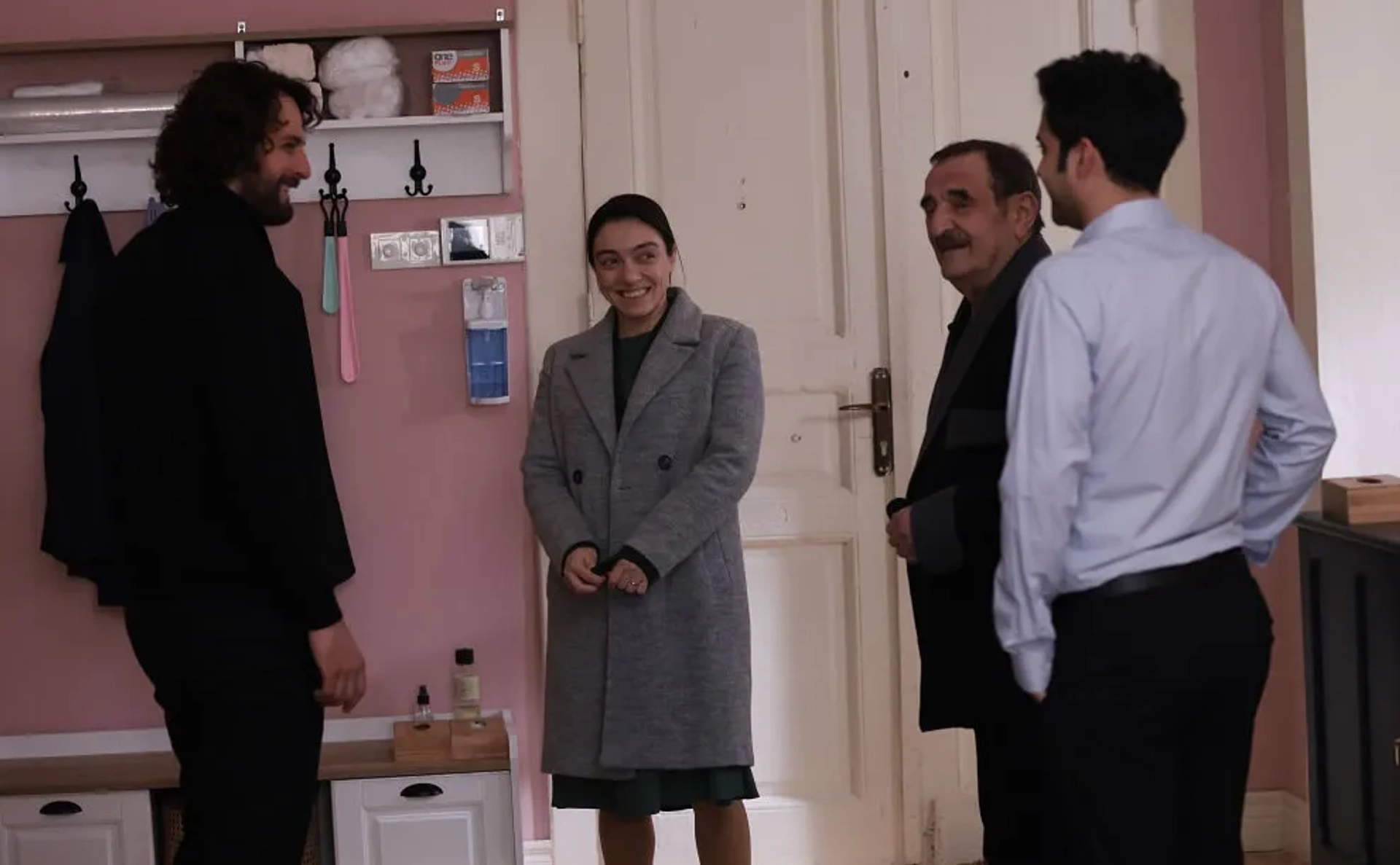 Metin Coskun, Birkan Sokullu, Ugur Uzunel, and Merve Dizdar in The Innocents (2020)