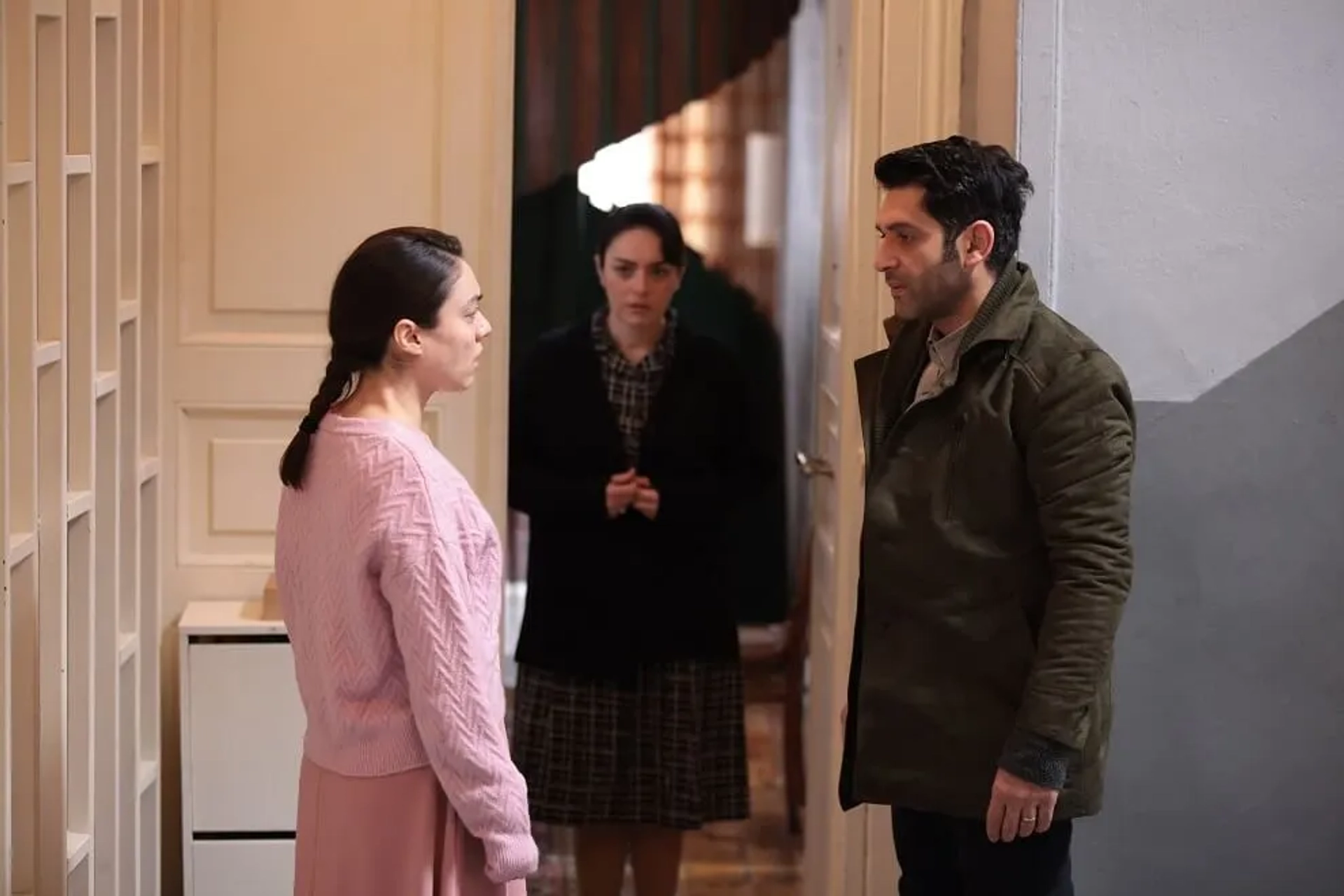 Ezgi Mola, Tansel Öngel, and Merve Dizdar in The Innocents (2020)