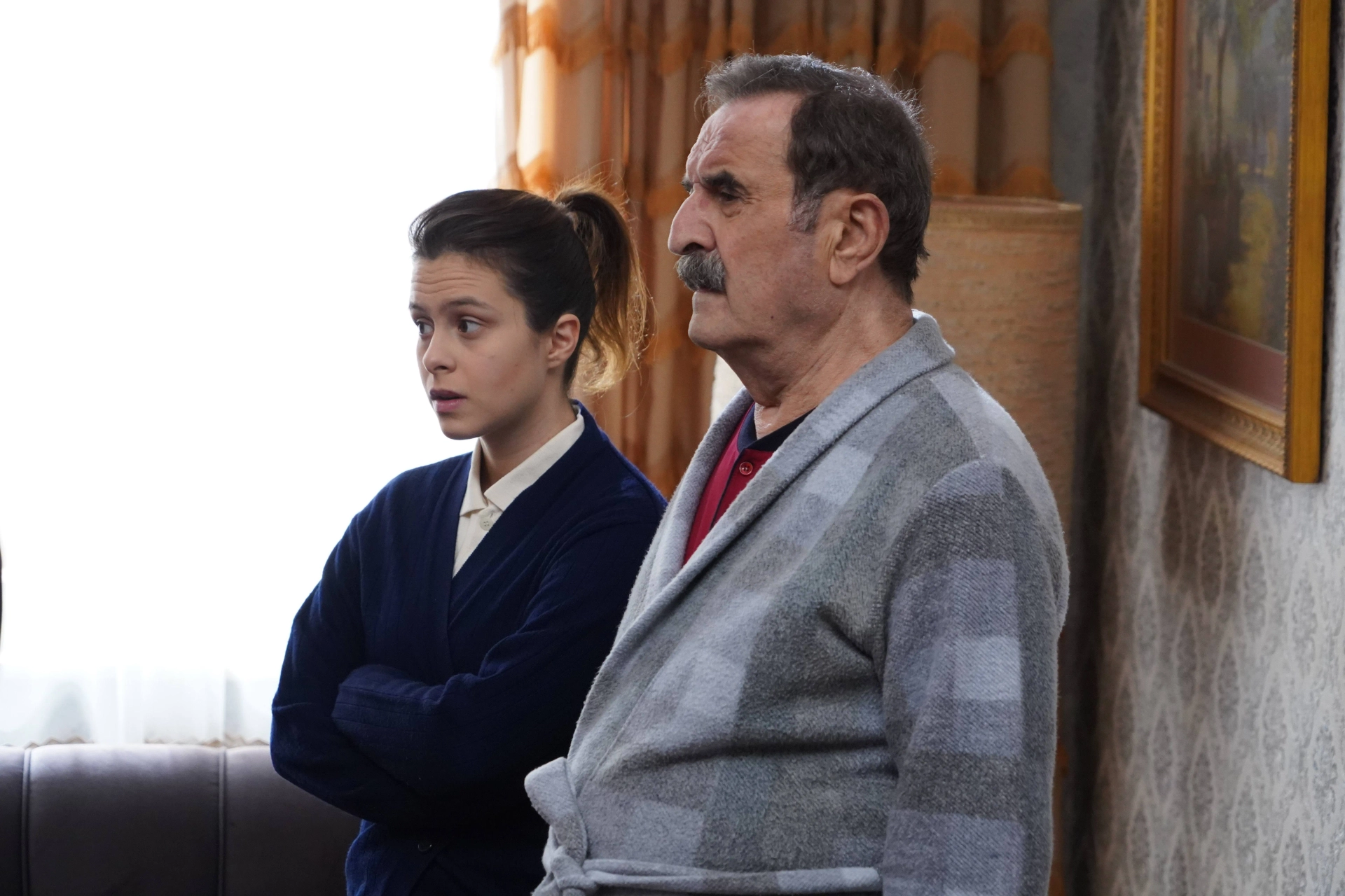 Gizem Katmer and Metin Coskun in The Innocents (2020)