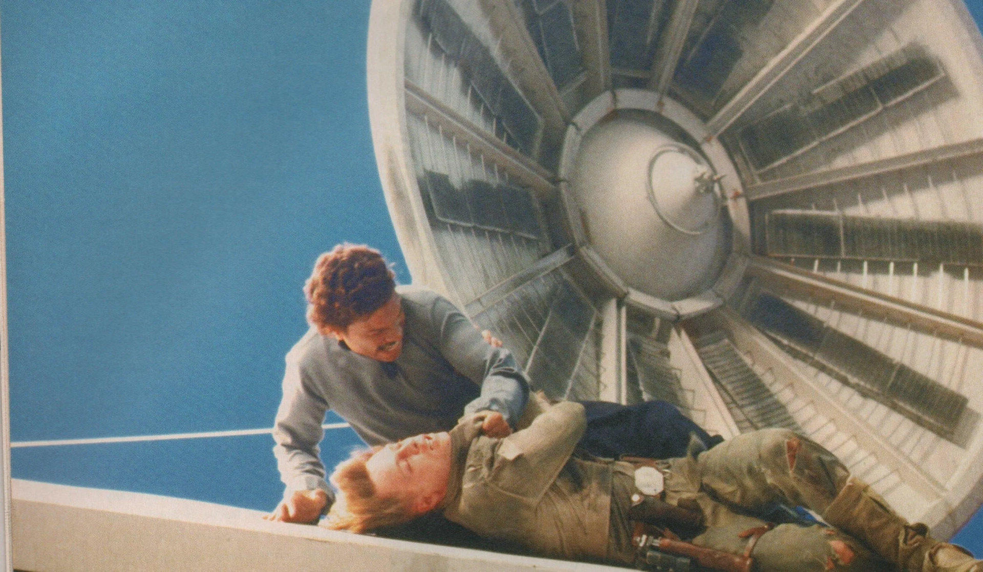 Mark Hamill and Billy Dee Williams in Star Wars: Episode V - The Empire Strikes Back (1980)