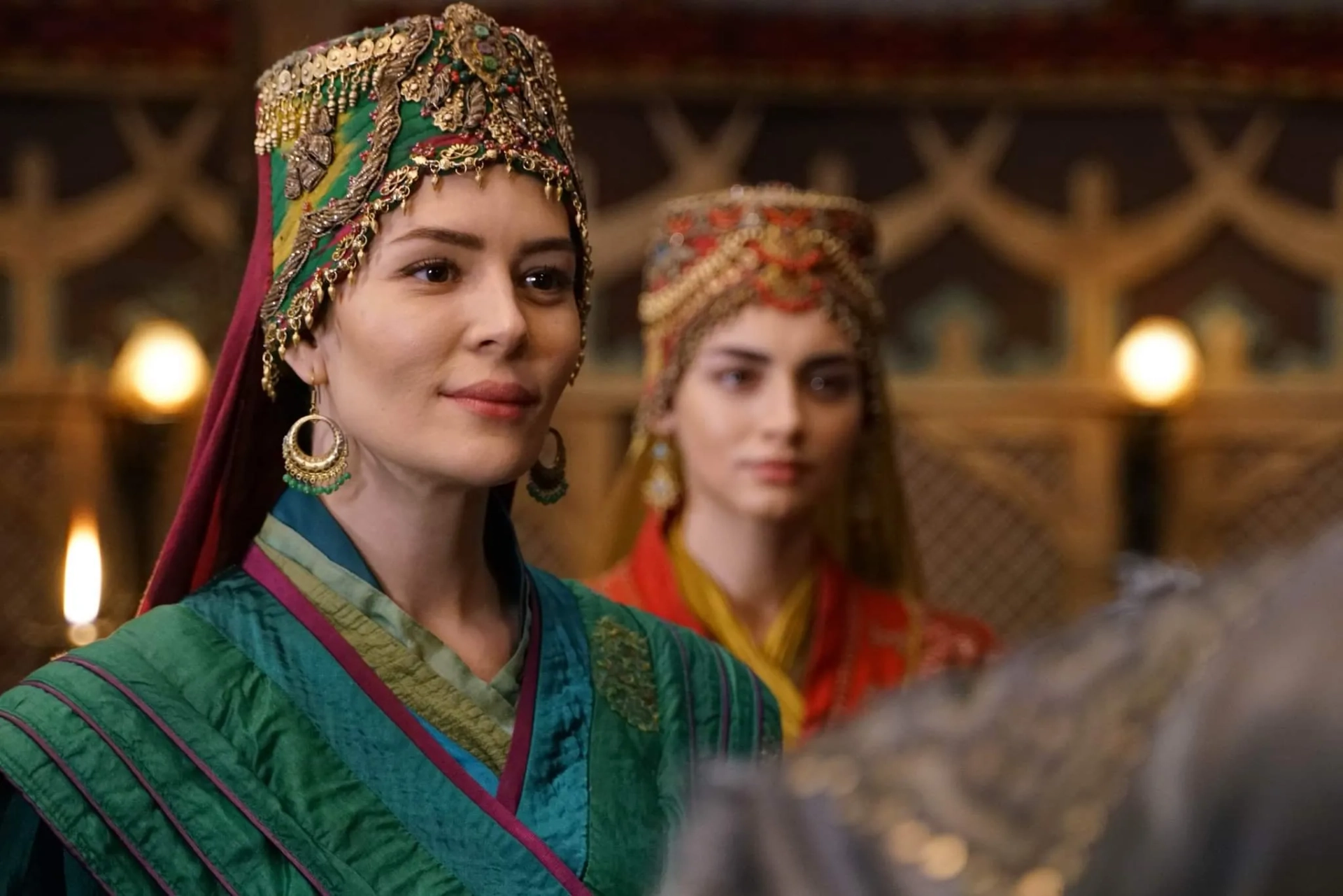 Özge Törer and Yildiz Çagri Atiksoy in The Founder: Ottoman (2019)