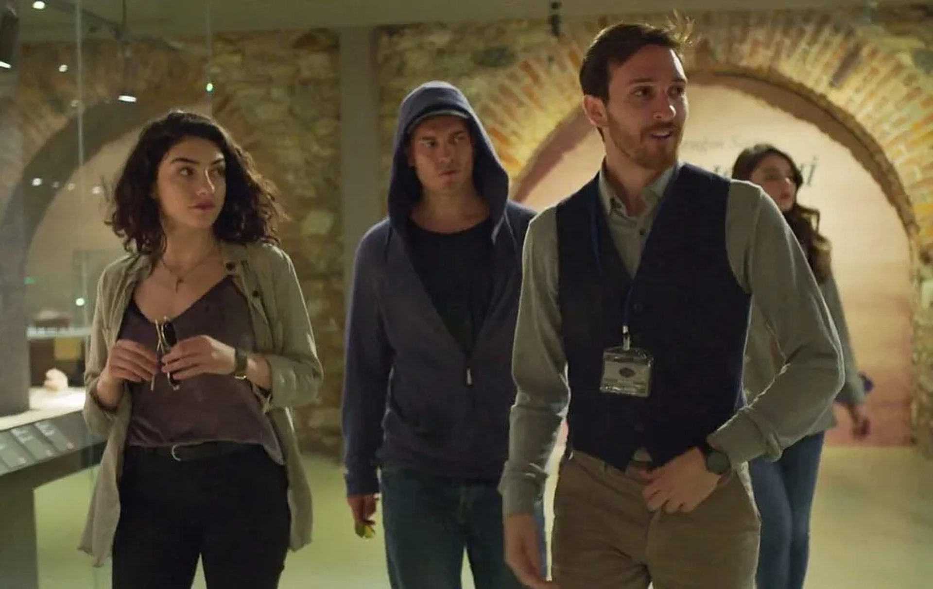 Efe Can Erdal, Çagatay Ulusoy, Hazar Ergüçlü, and Ayça Aysin Turan in The Protector (2018)