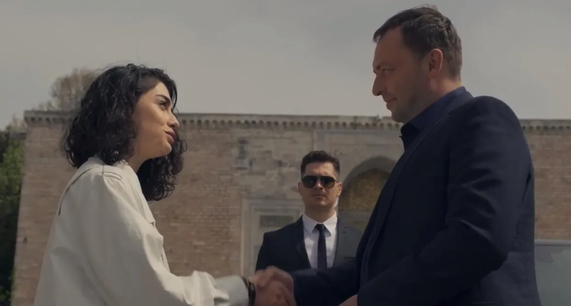 Okan Yalabik, Çagatay Ulusoy, and Hazar Ergüçlü in The Protector (2018)