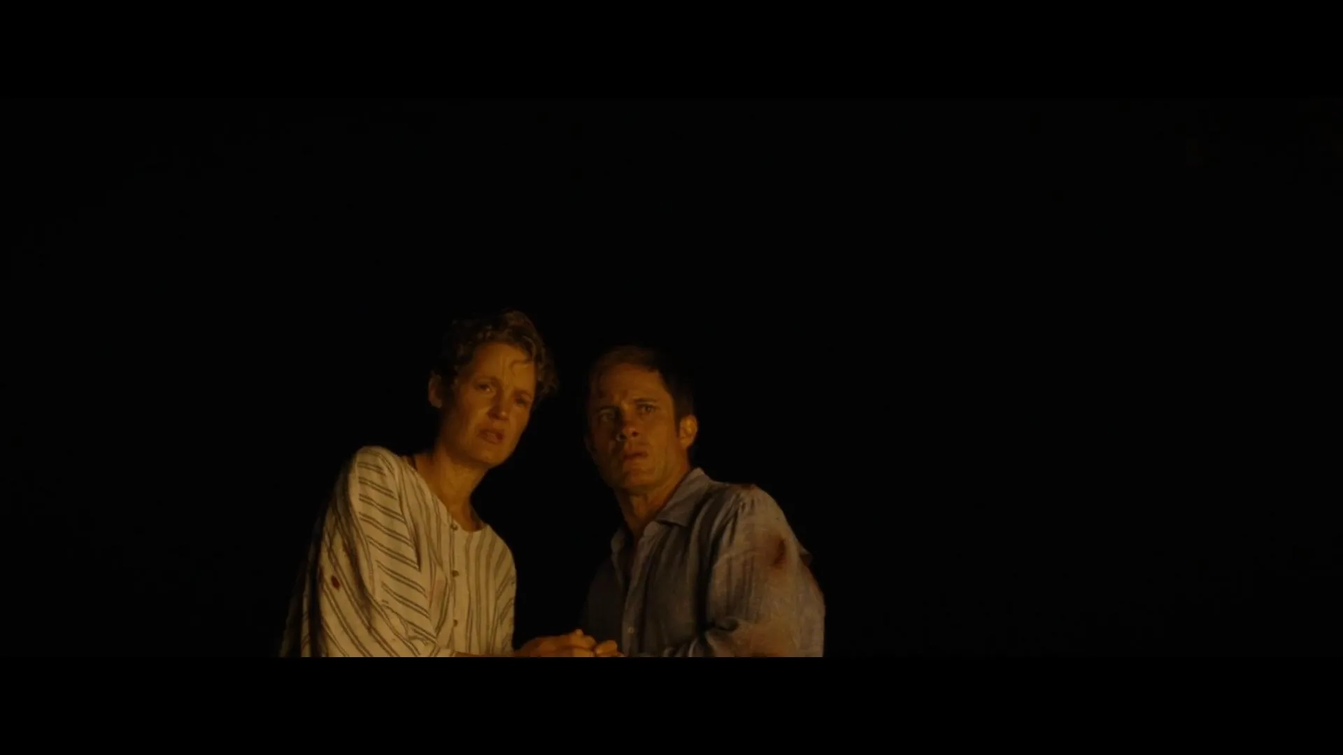 Gael García Bernal and Vicky Krieps in Old (2021)