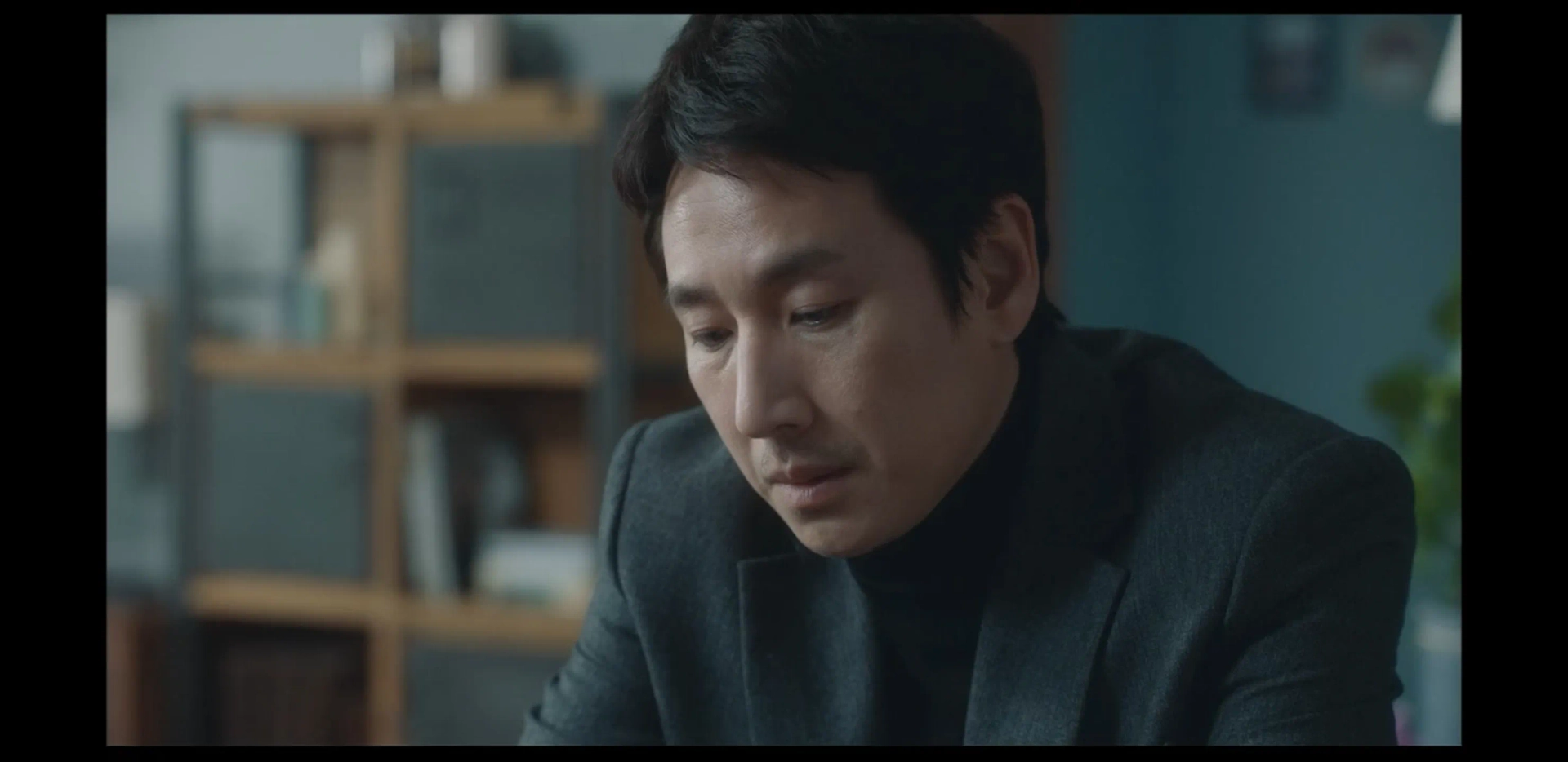 Lee Sun-kyun in My Mister (2018)