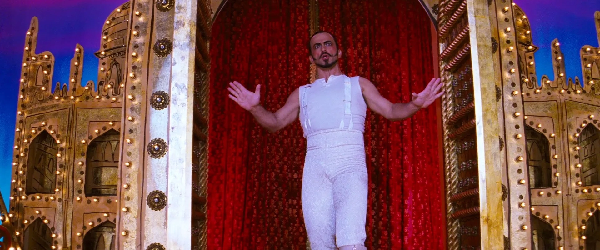 Jacek Koman in Moulin Rouge! (2001)