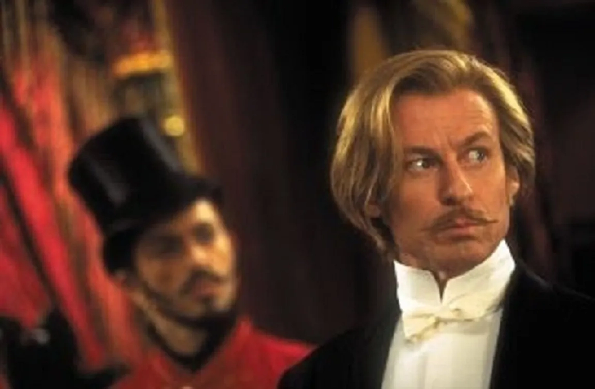 Jacek Koman and Richard Roxburgh in Moulin Rouge! (2001)