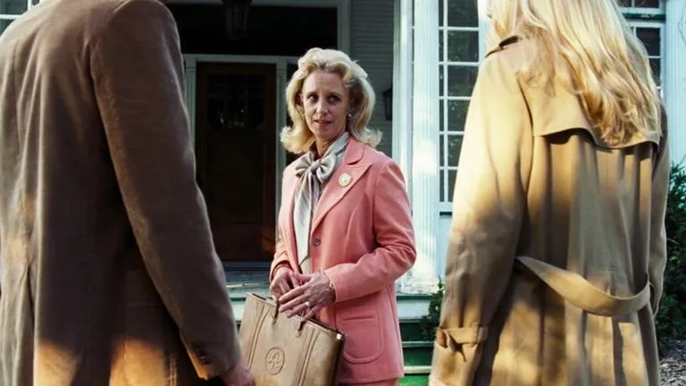 Ryan Reynolds, Annabel Armour, and Melissa George in The Amityville Horror (2005)