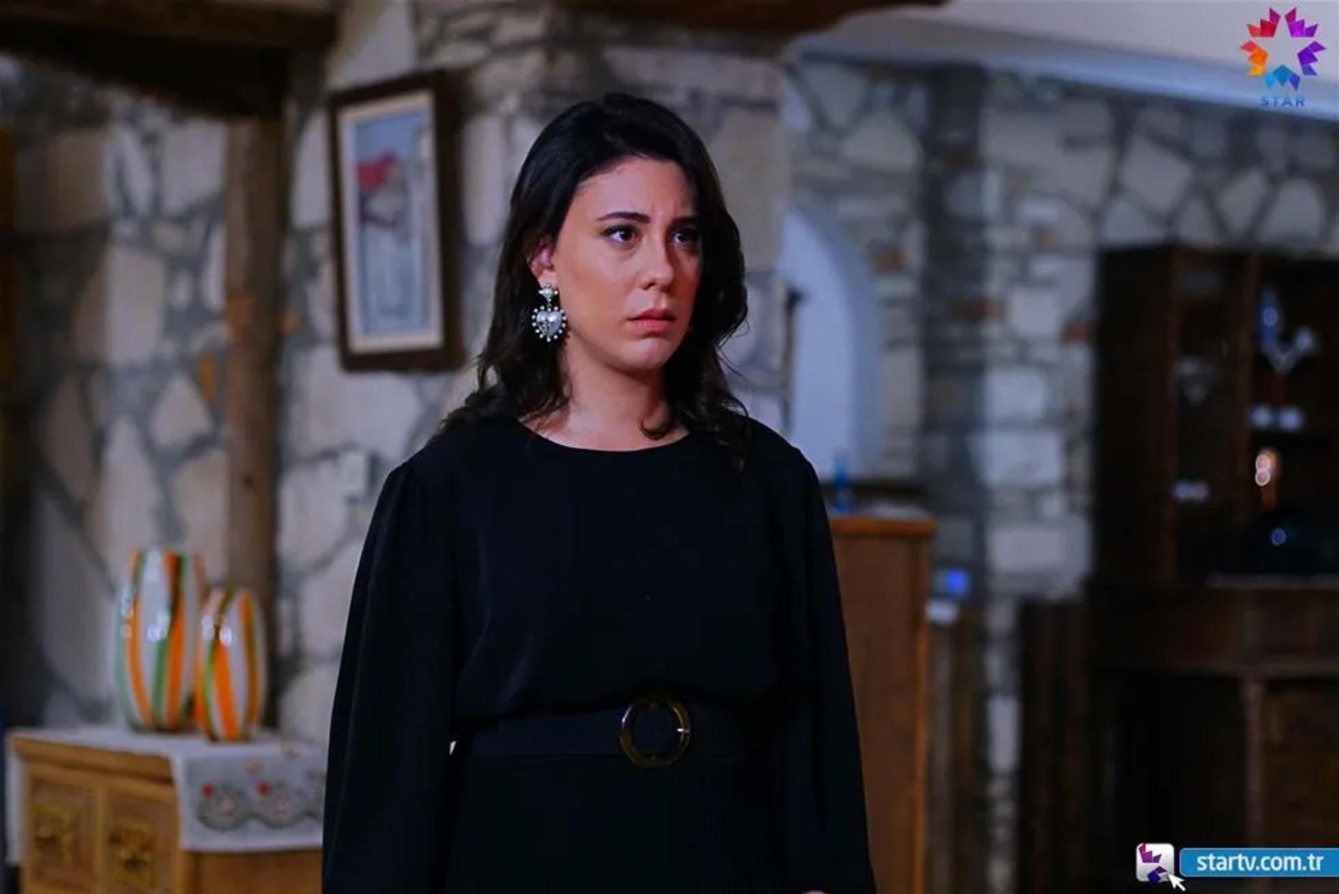 Hivda Zizan Alp in The Ambassador's Daughter (2019)