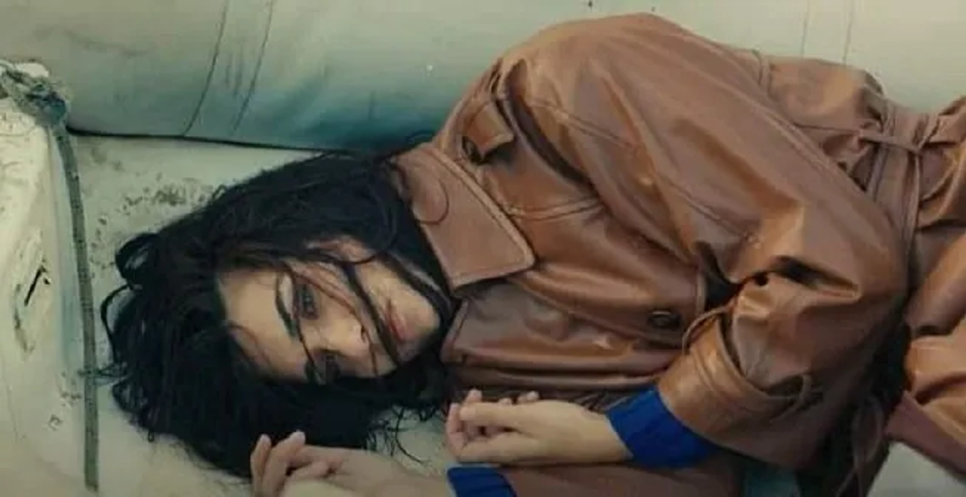 Tuba Büyüküstün in The Ambassador's Daughter (2019)