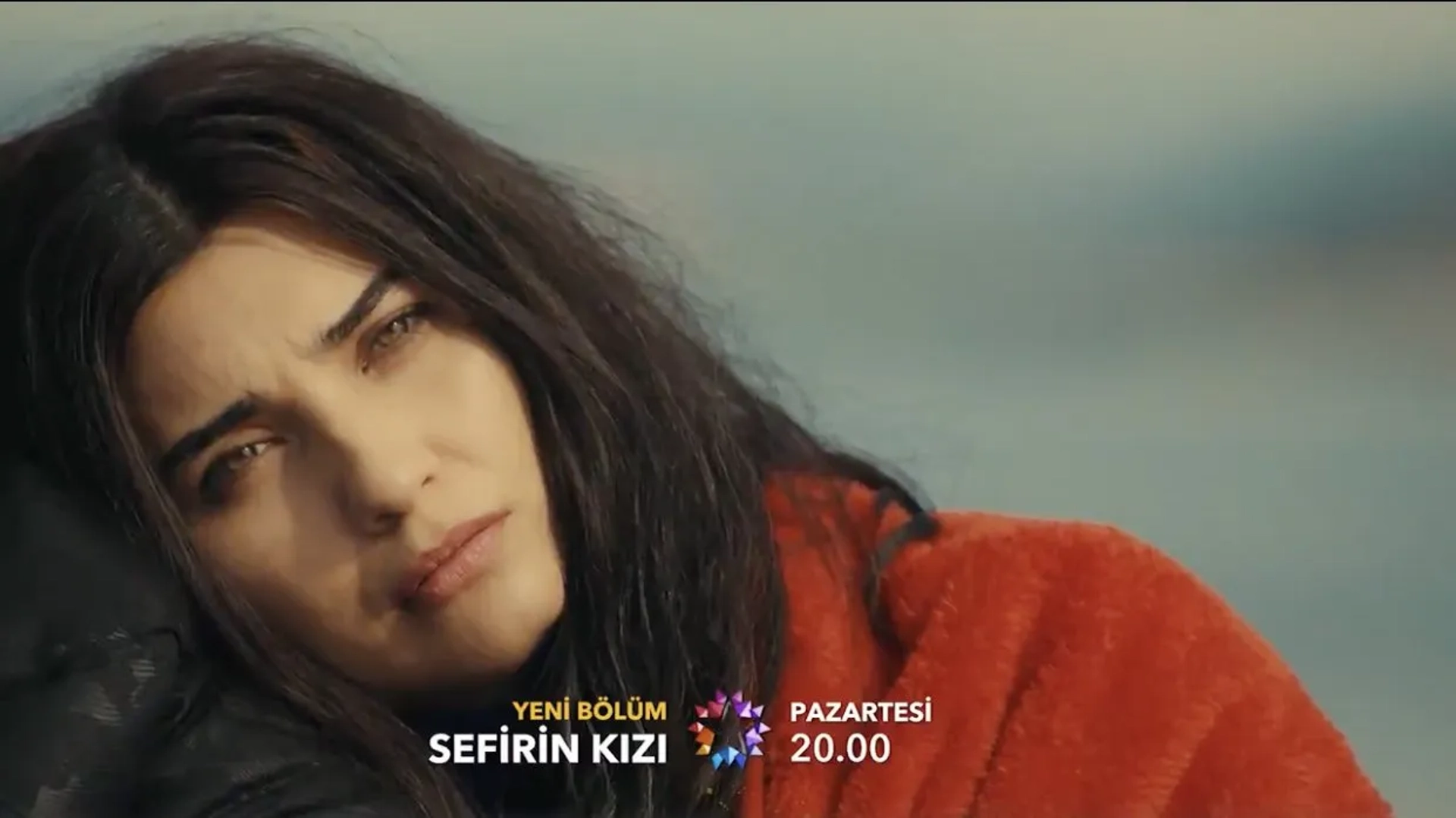 Tuba Büyüküstün in The Ambassador's Daughter (2019)