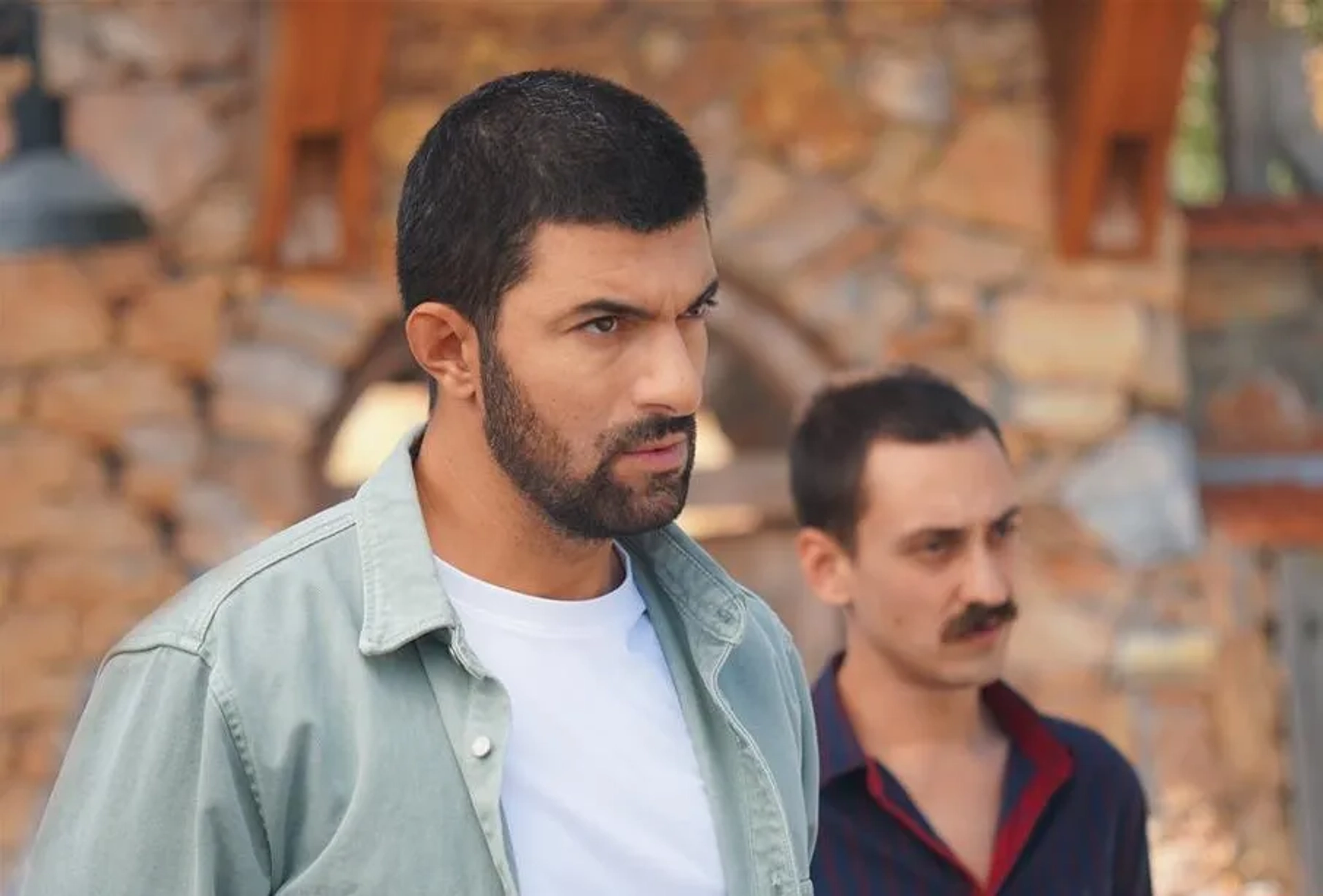 Engin Akyürek and Edip Tepeli in The Ambassador's Daughter (2019)