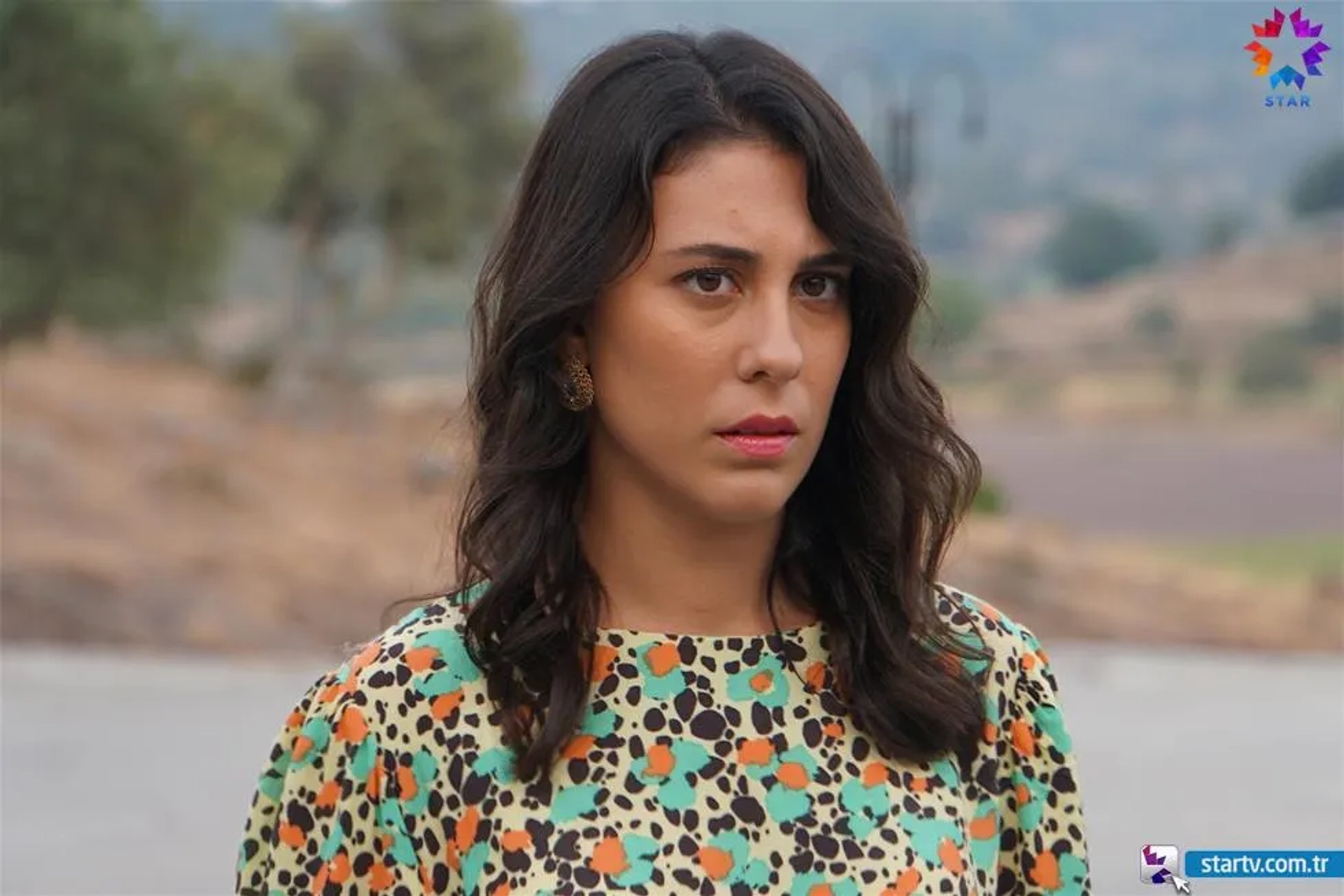 Hivda Zizan Alp in The Ambassador's Daughter (2019)