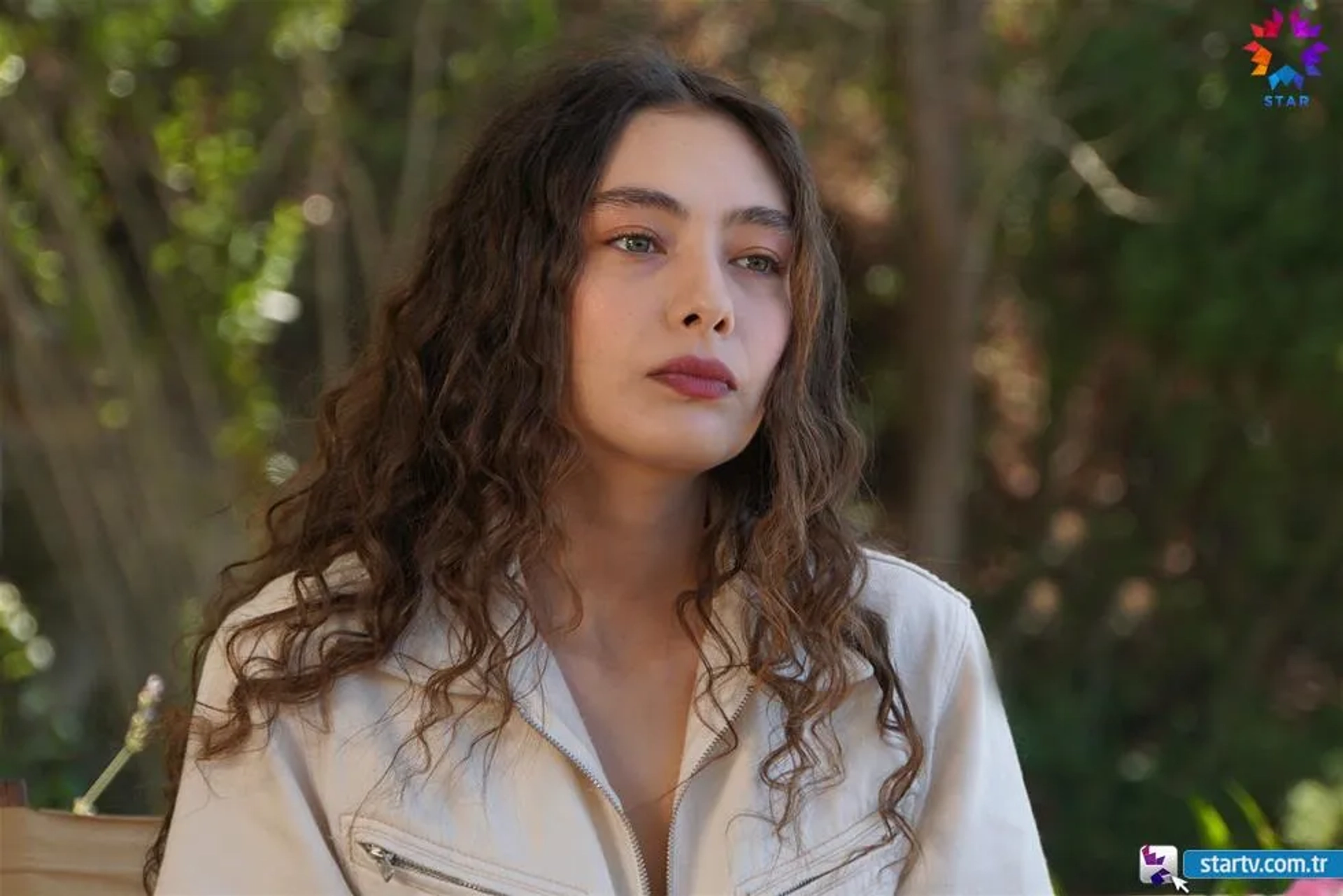 Neslihan Atagül in The Ambassador's Daughter (2019)