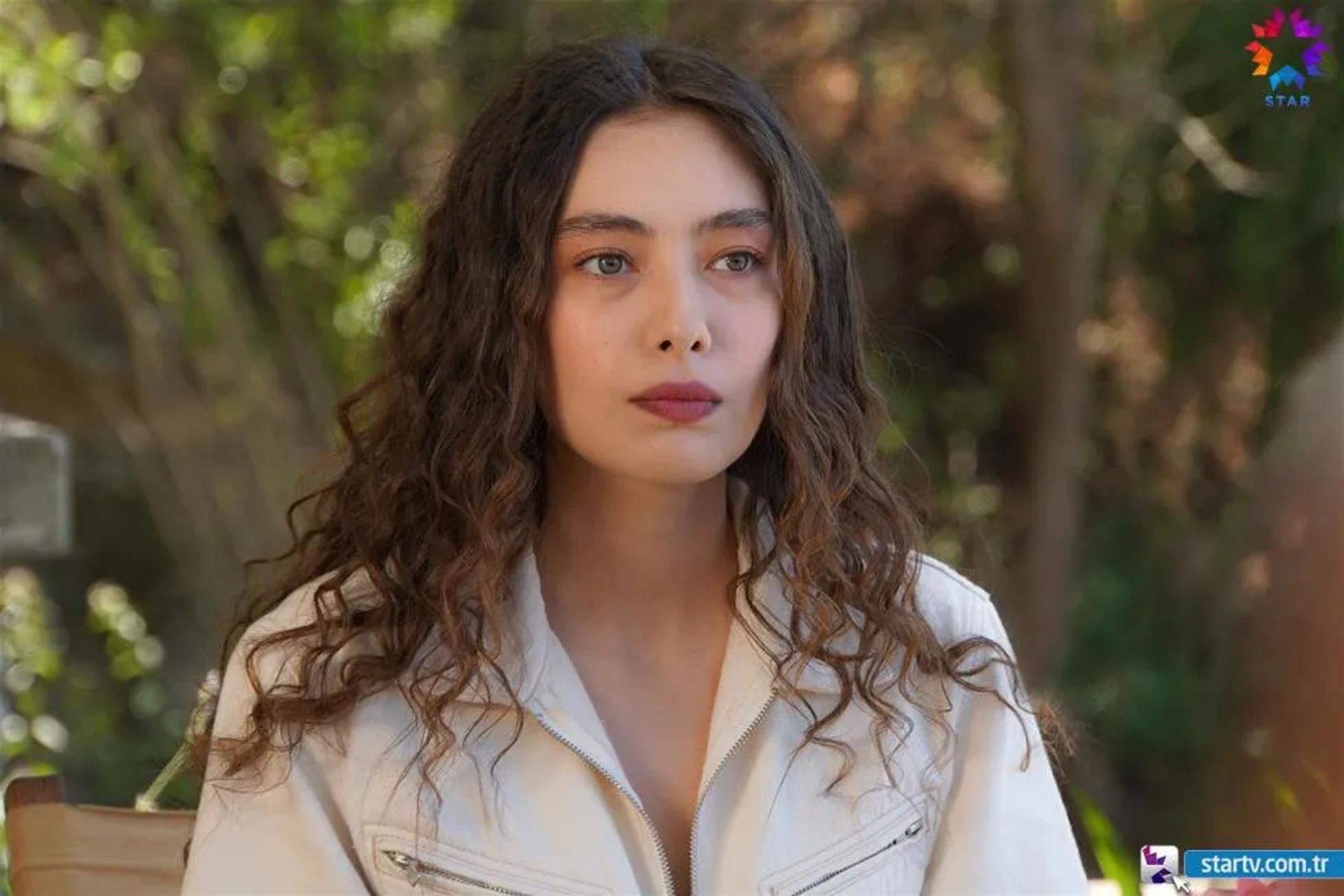 Neslihan Atagül in The Ambassador's Daughter (2019)