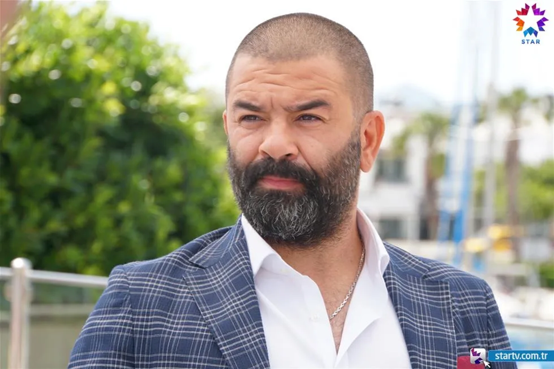 Bülent Sakrak in The Ambassador's Daughter (2019)