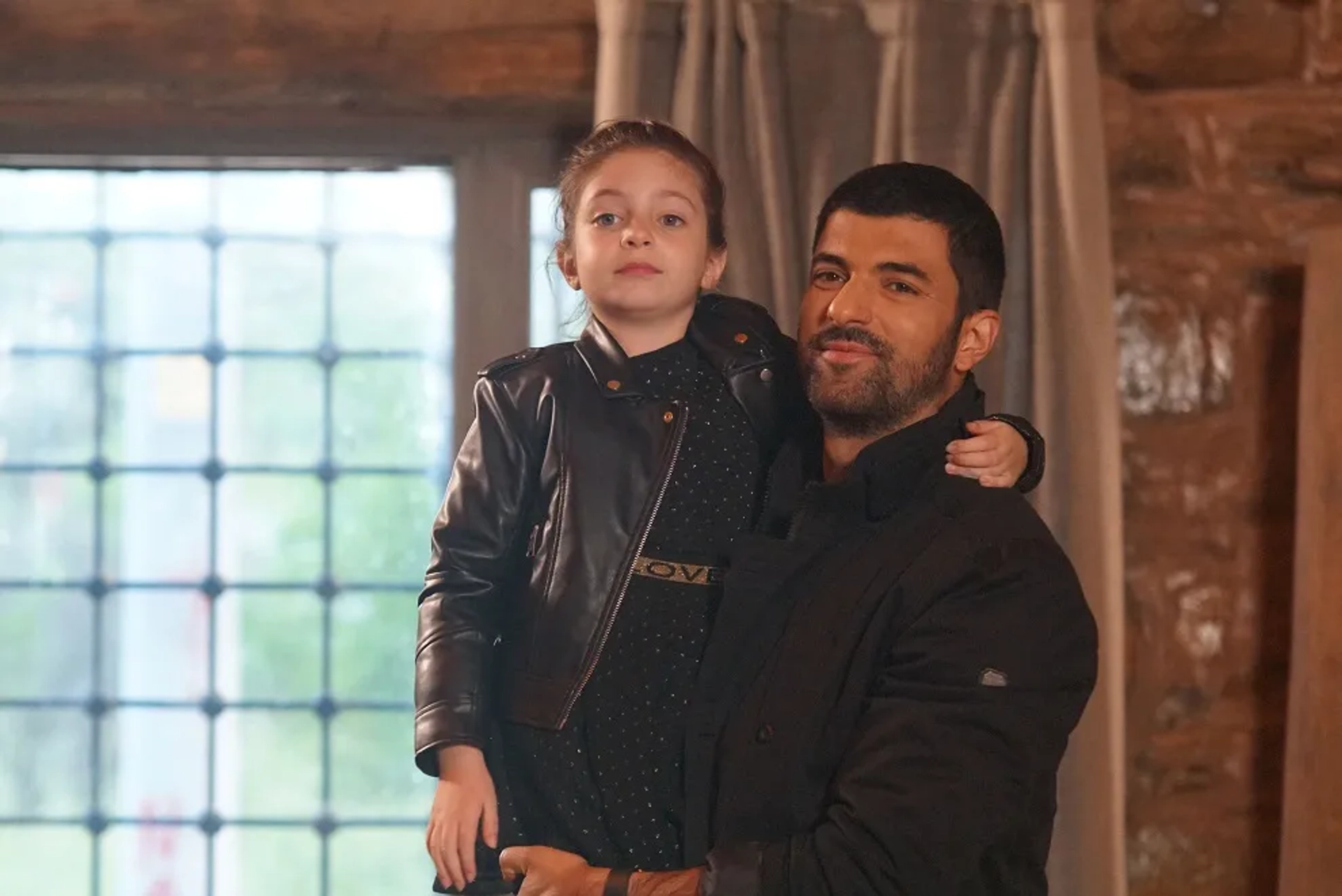 Beren Gençalp and Engin Akyürek in The Ambassador's Daughter (2019)