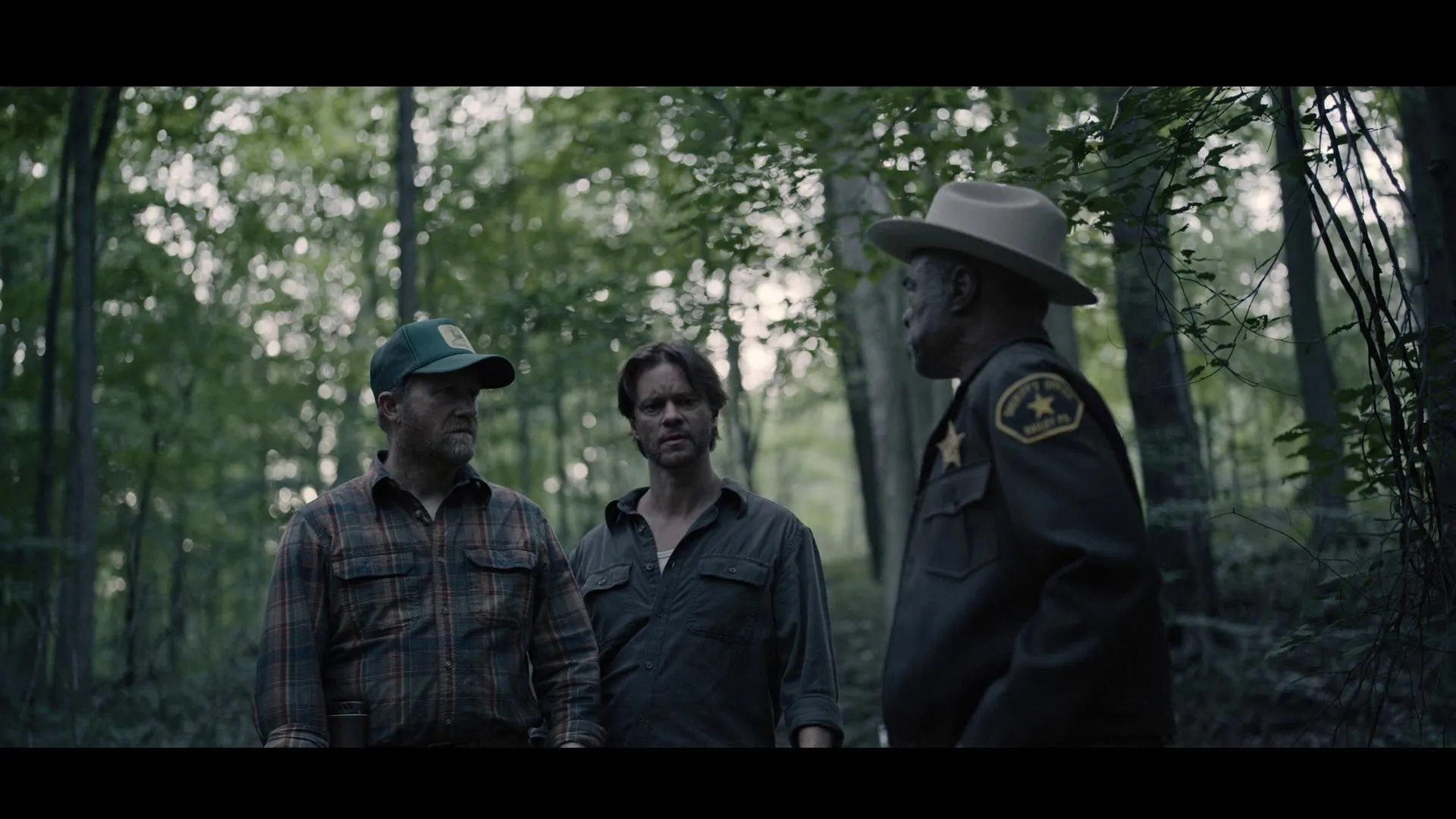 Glynn Turman, Billy Parrott, and Peter Deiwick in Guillermo del Toro's Cabinet of Curiosities: The Autopsy (2022)