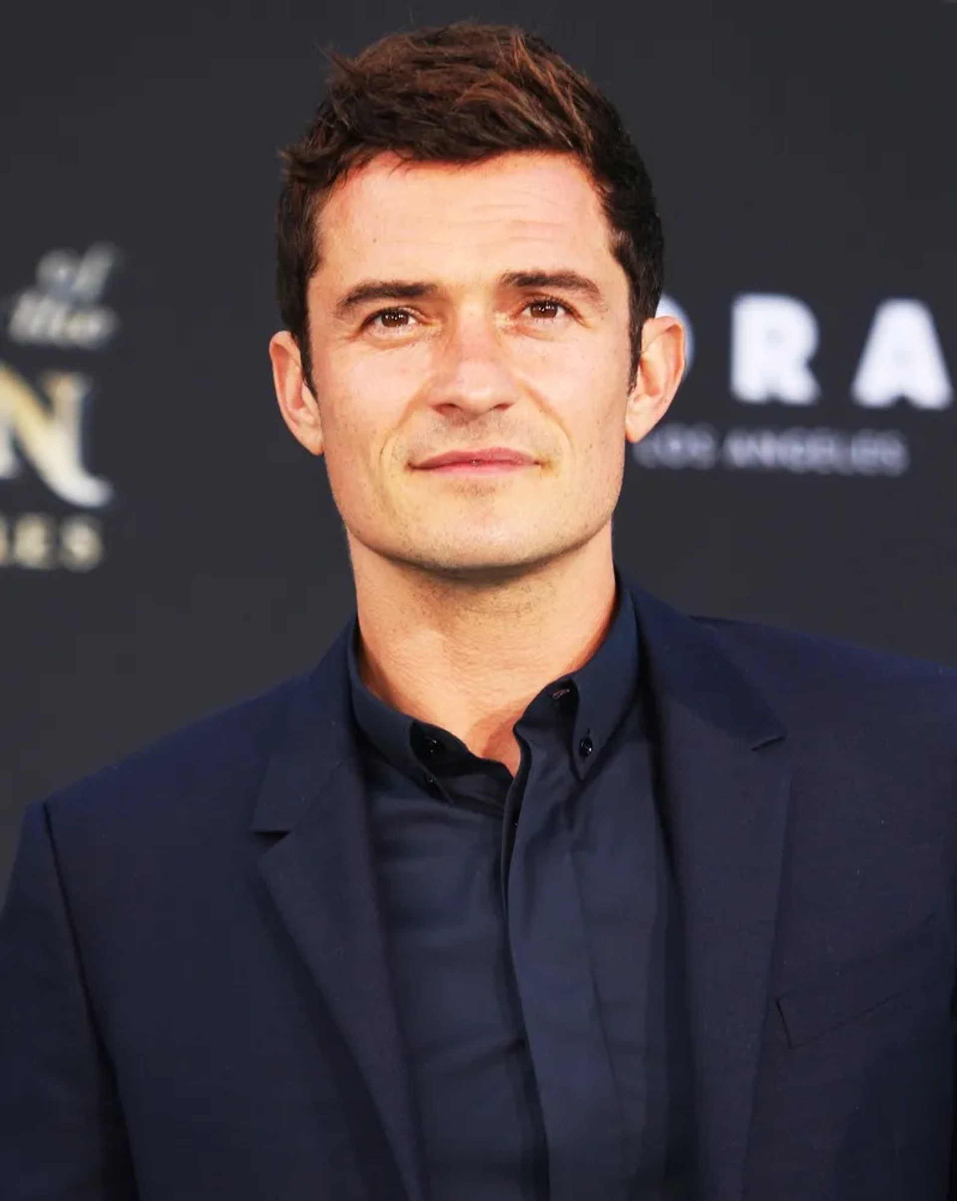 Orlando Bloom at an event for Pirates of the Caribbean: Dead Men Tell No Tales (2017)