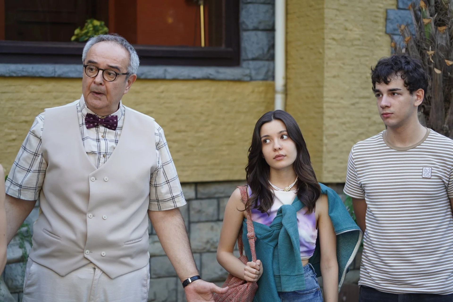 Lara Aslan, Serif Erol, and Durukan Çelikkaya in If You Love (2023)