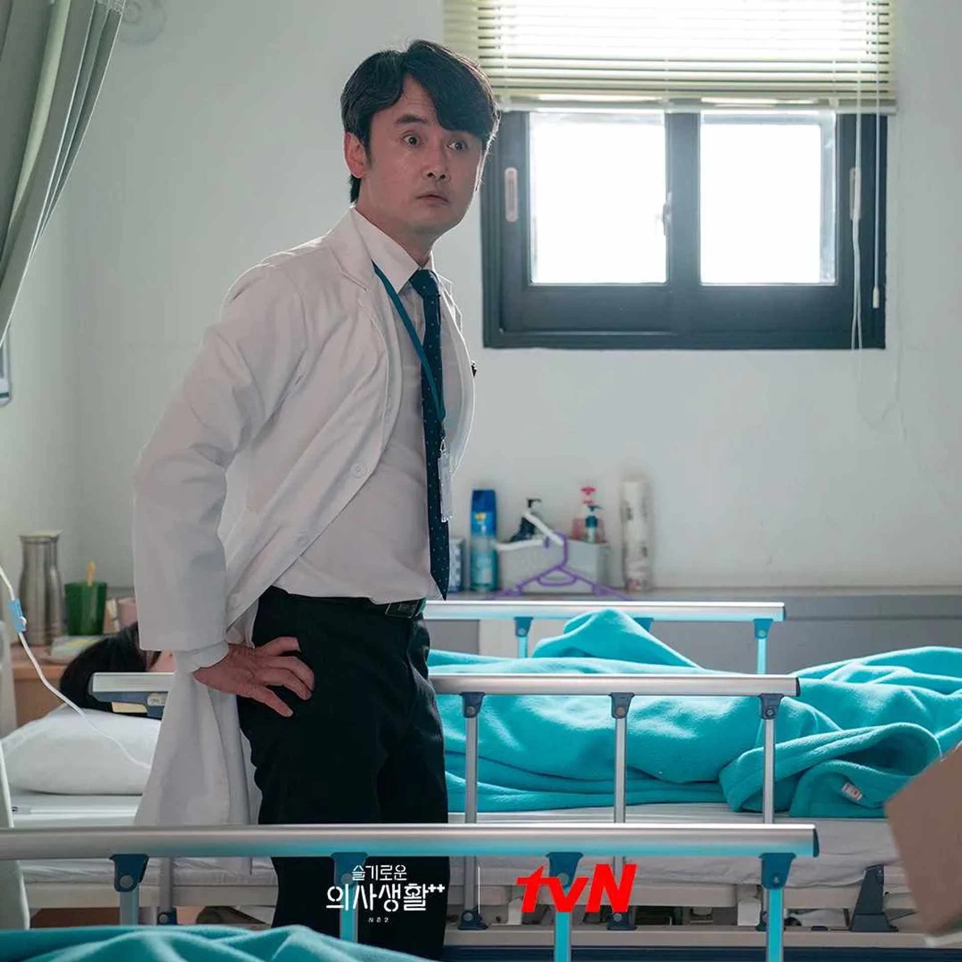 Ahn Sang-Woo in Hospital Playlist (2020)