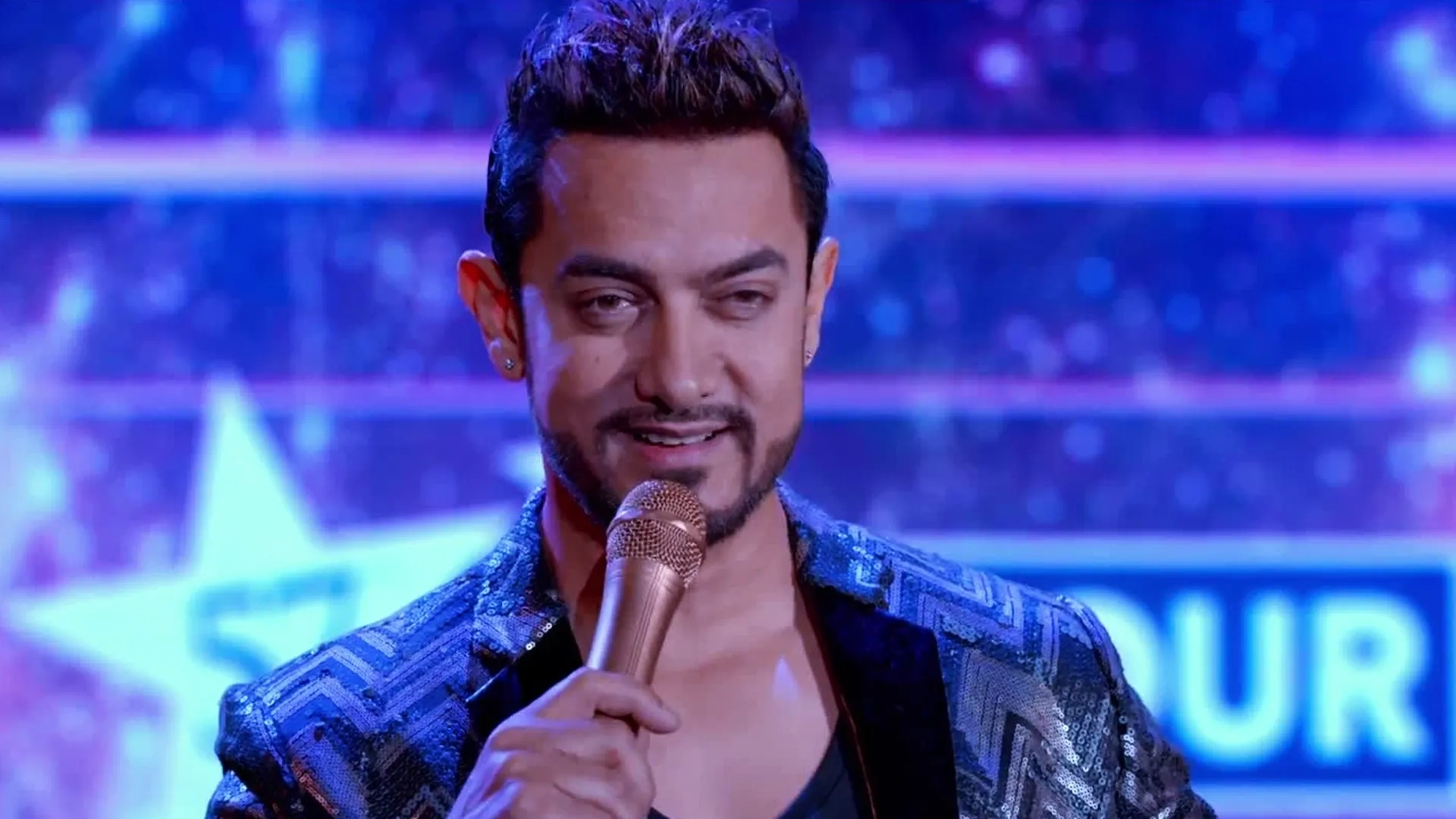 Aamir Khan in Secret Superstar (2017)