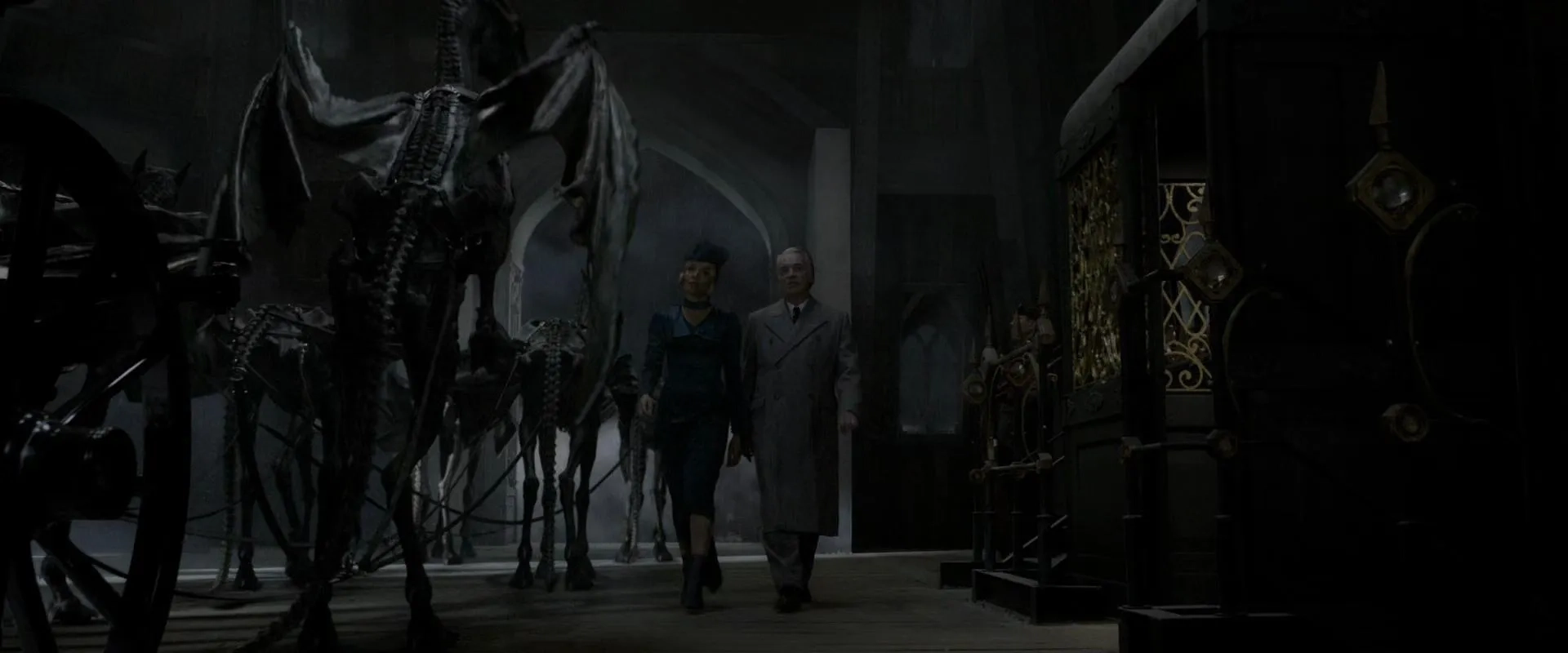 Carmen Ejogo and Wolf Roth in Fantastic Beasts: The Crimes of Grindelwald (2018)