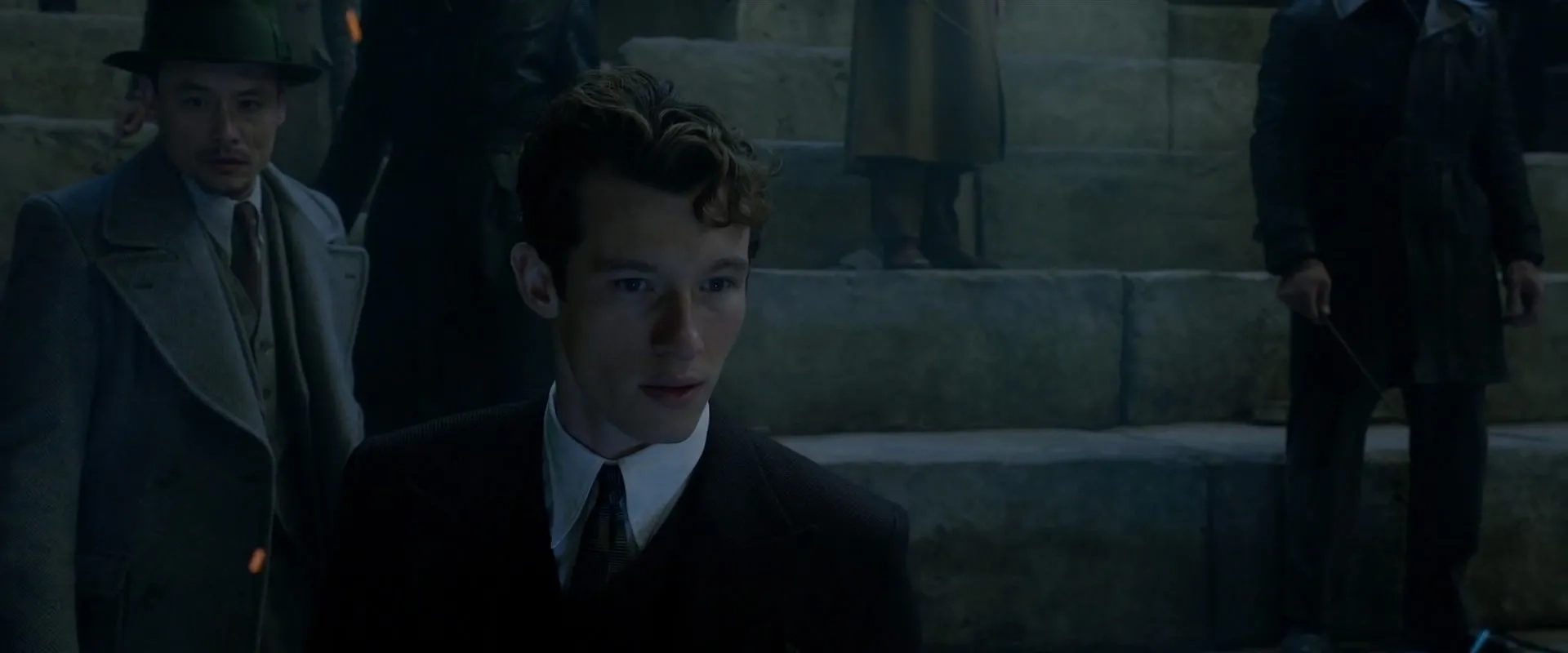 Callum Turner and Simon Wan in Fantastic Beasts: The Crimes of Grindelwald (2018)