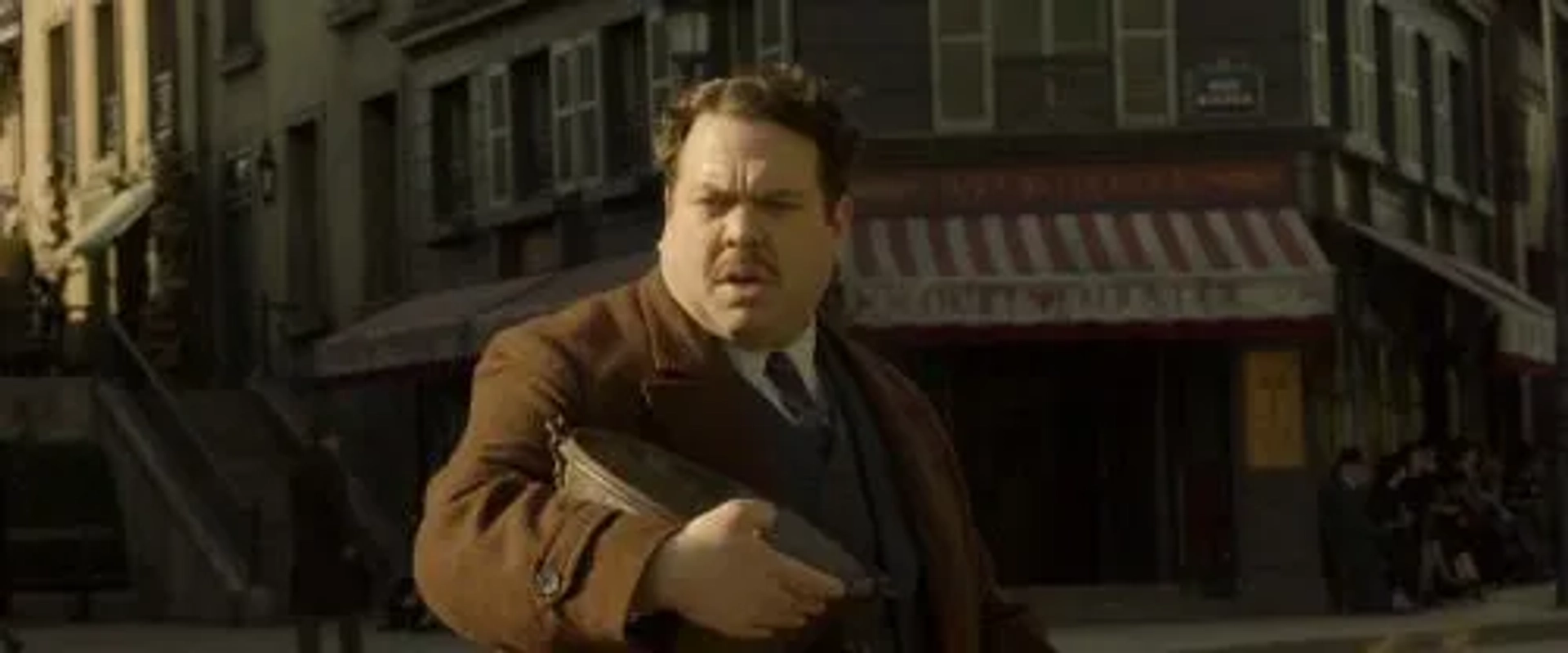 Dan Fogler in Fantastic Beasts: The Crimes of Grindelwald (2018)