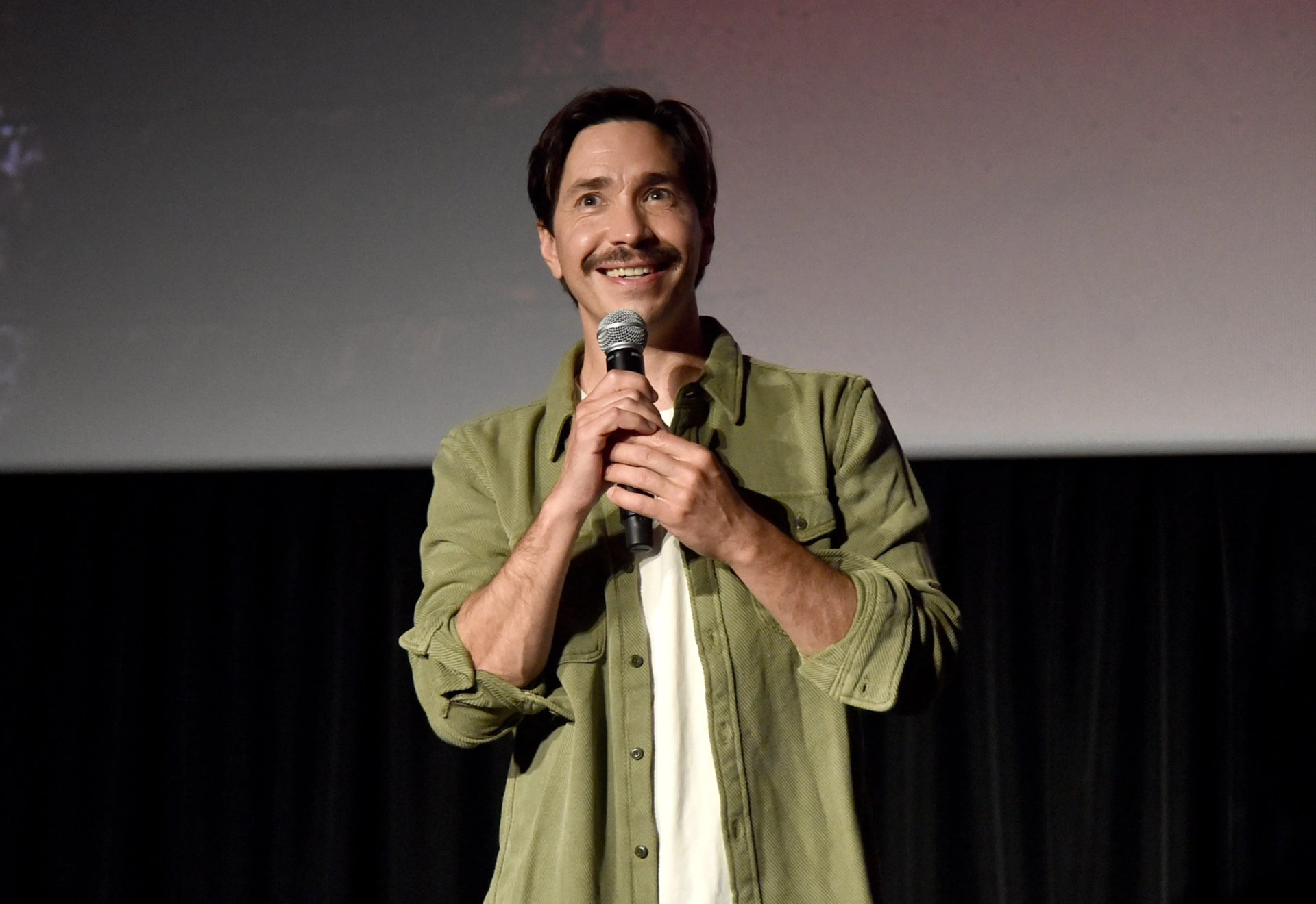 Justin Long in Barbarian (2022)