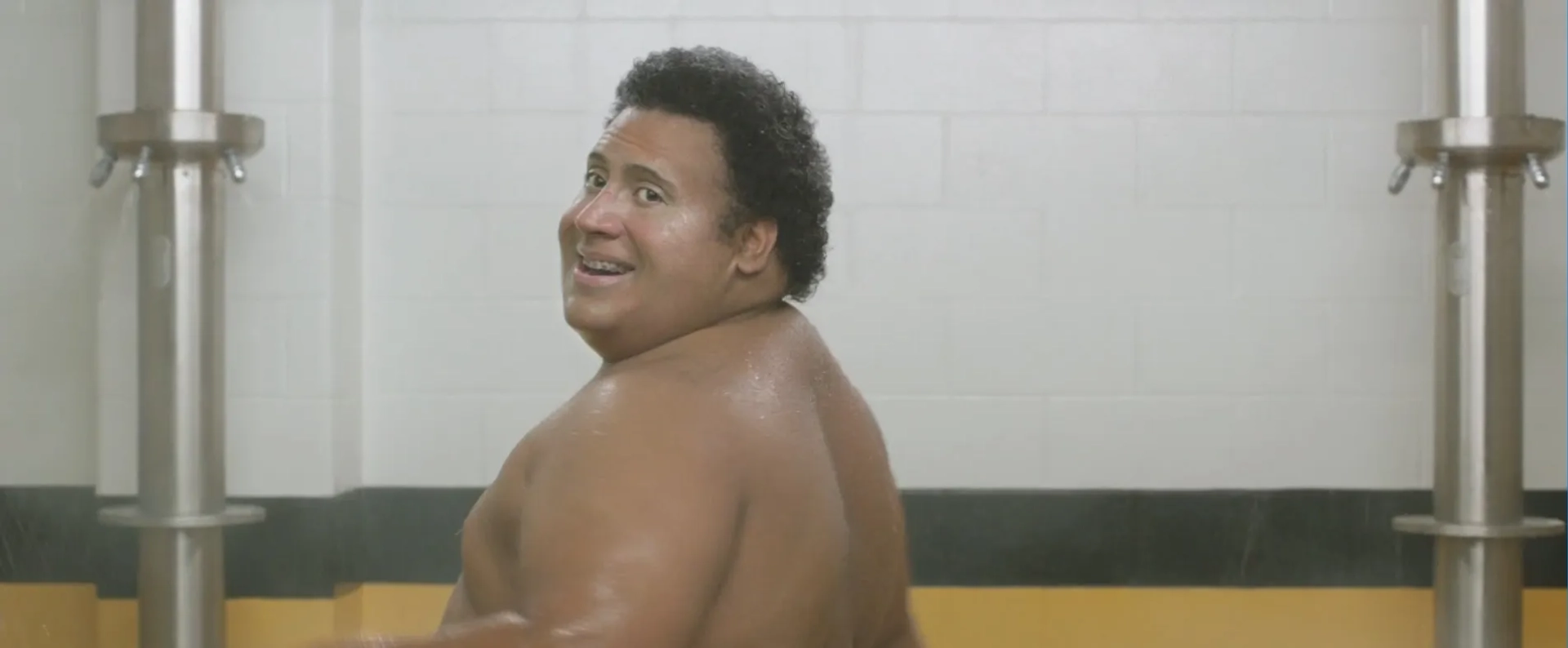 Sione Kelepi in Central Intelligence (2016)