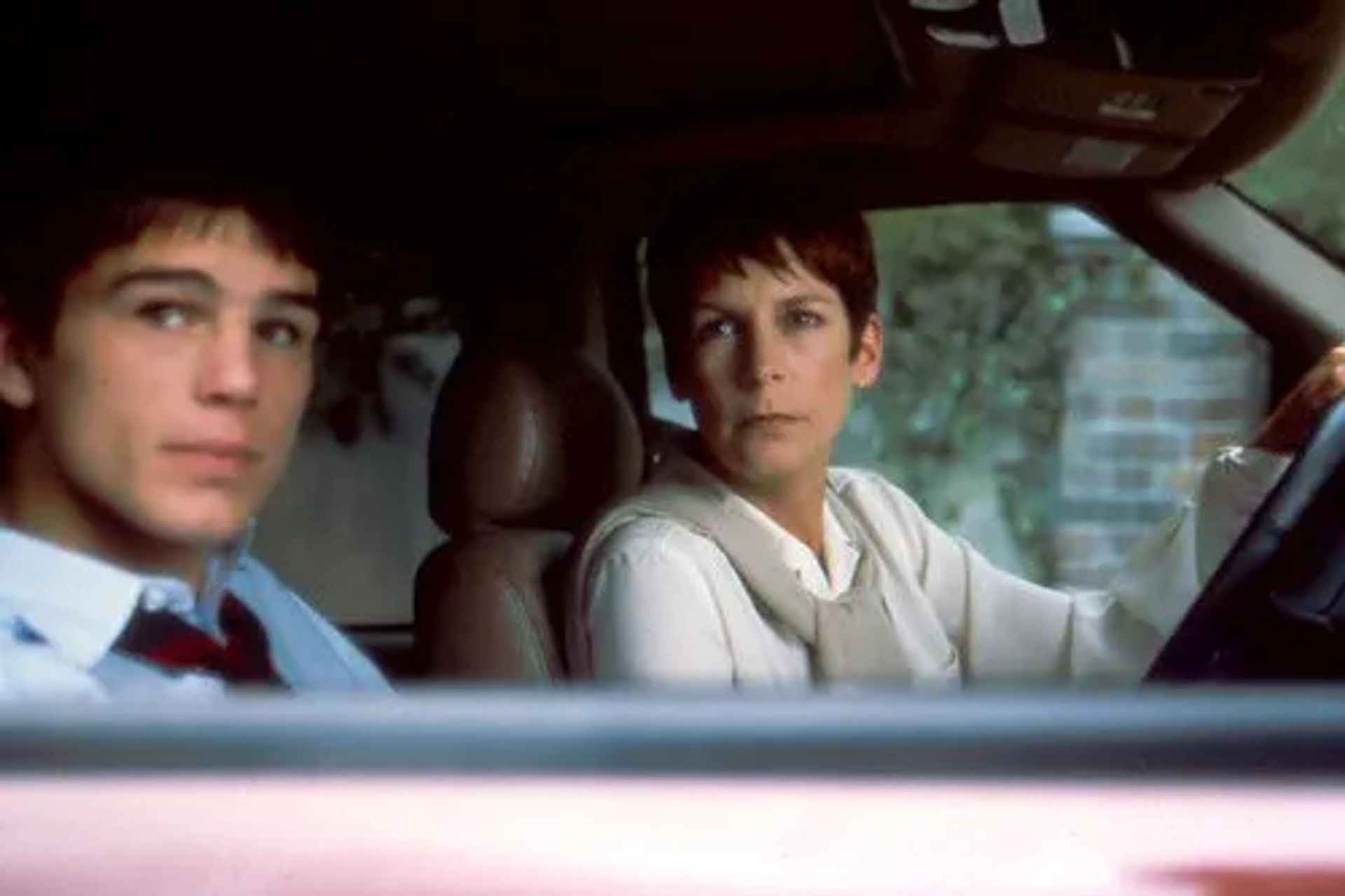 Jamie Lee Curtis and Josh Hartnett in Halloween H20: 20 Years Later (1998)