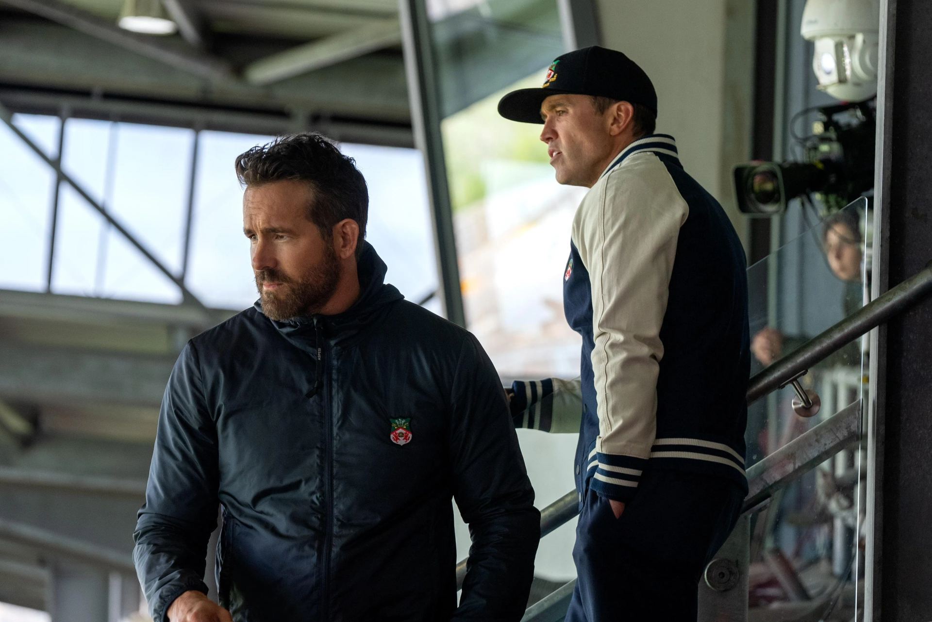 Ryan Reynolds and Rob McElhenney in Welcome to Wrexham (2022)