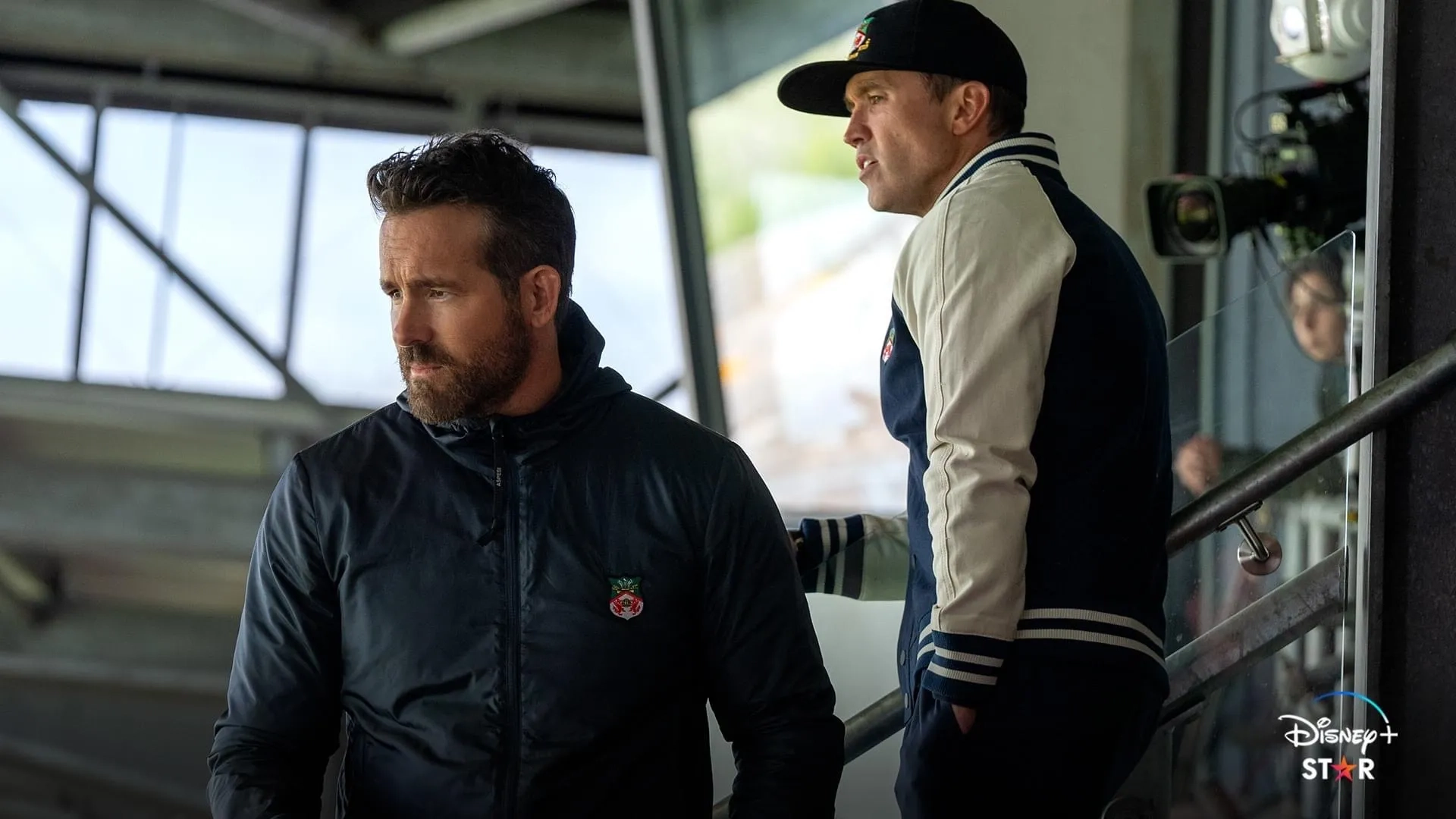 Ryan Reynolds and Rob McElhenney in Welcome to Wrexham (2022)