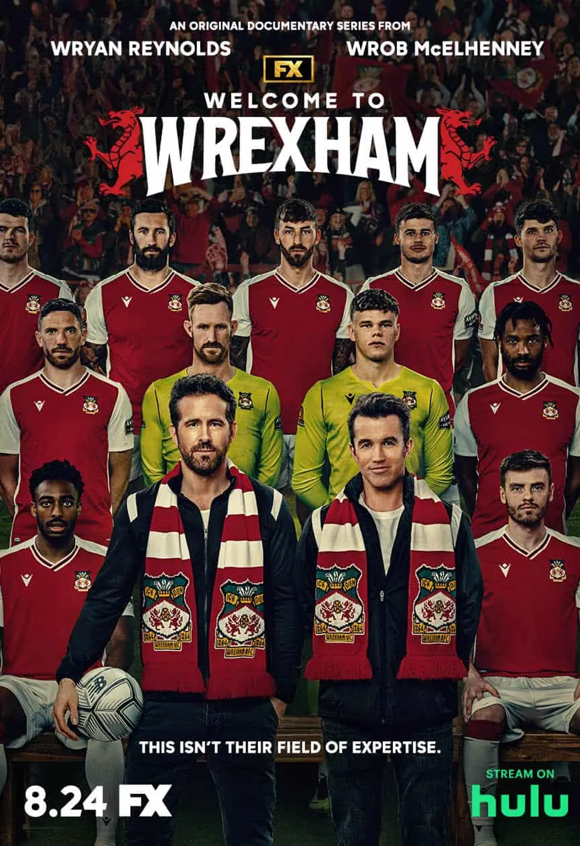 Ryan Reynolds and Rob McElhenney in Welcome to Wrexham (2022)