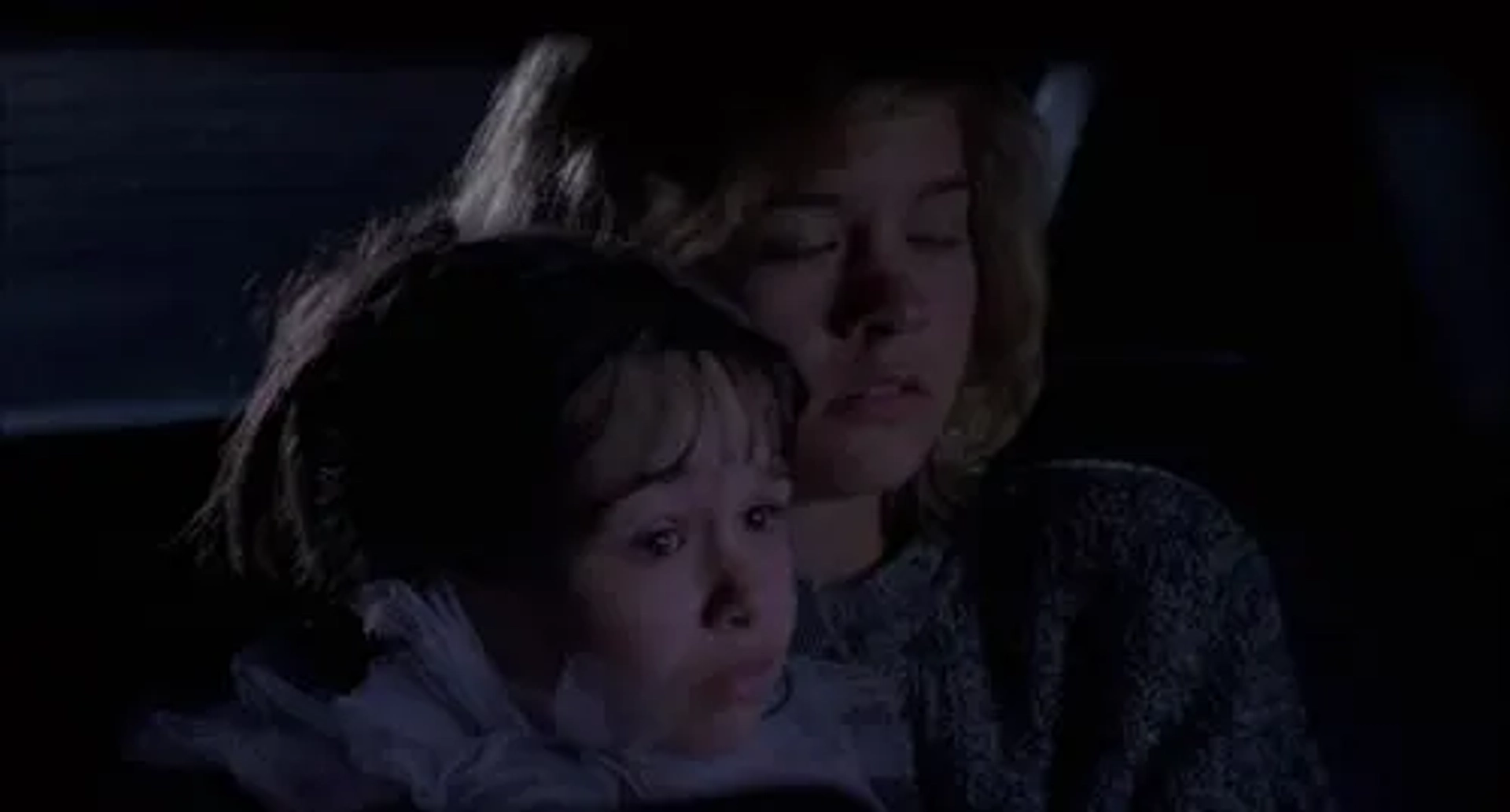 Ellie Cornell and Danielle Harris in Halloween 4: The Return of Michael Myers (1988)