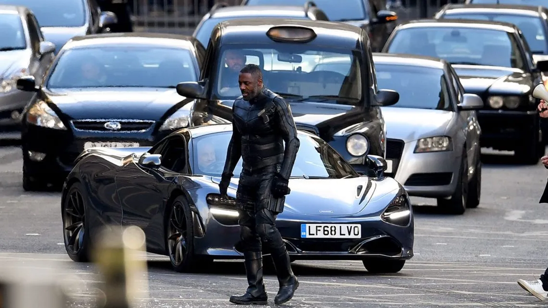 Idris Elba in Fast & Furious Presents: Hobbs & Shaw (2019)