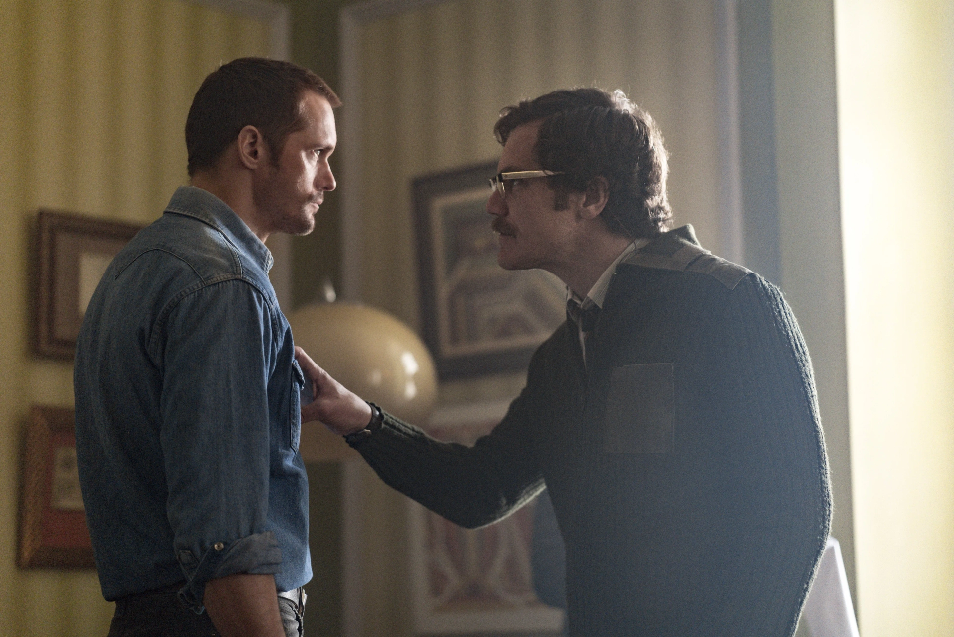 Alexander Skarsgård and Michael Shannon in The Little Drummer Girl (2018)