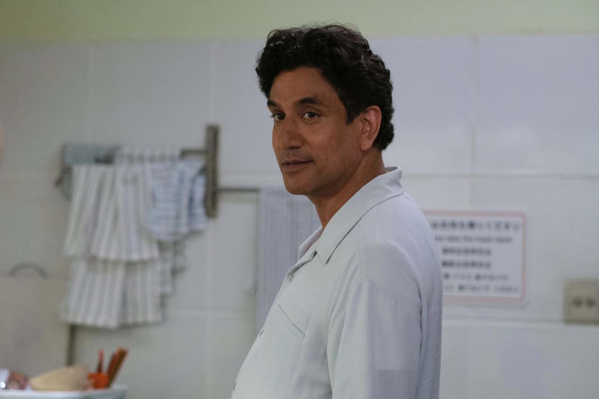 Naveen Andrews in The Dropout (2022)