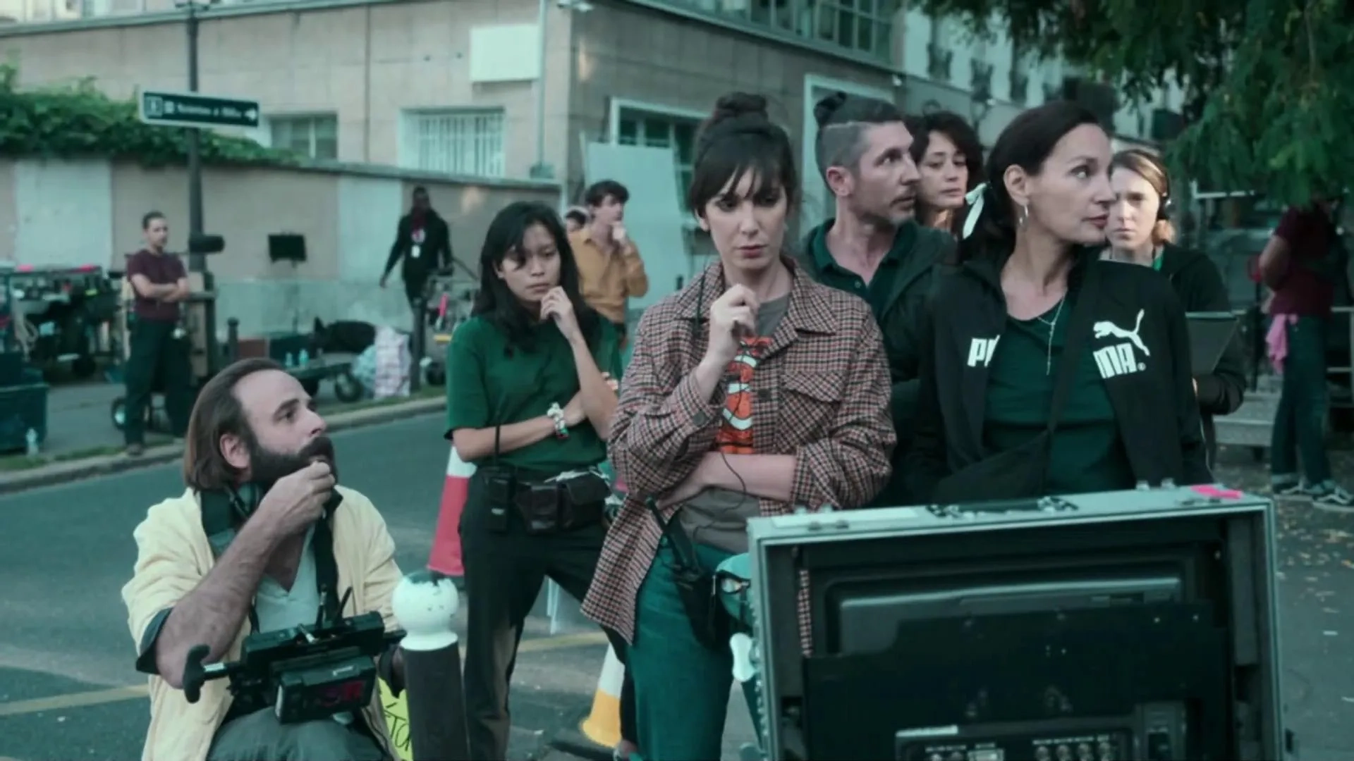 Jeanne Balibar, Vincent Macaigne, Nora Hamzawi, and Mathieu Milella in Irma Vep (2022)