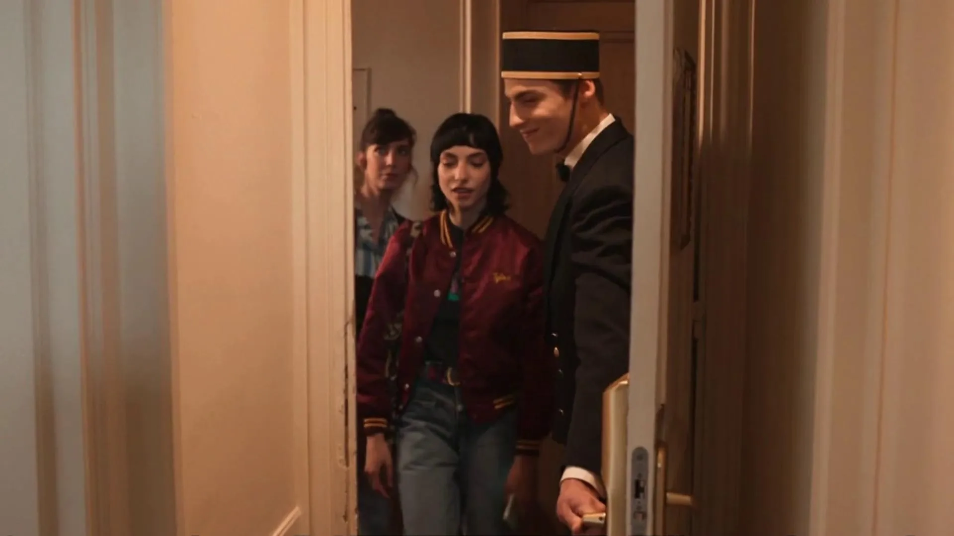 Victor Vanderhaegen, Devon Ross, and Nora Hamzawi in Irma Vep (2022)