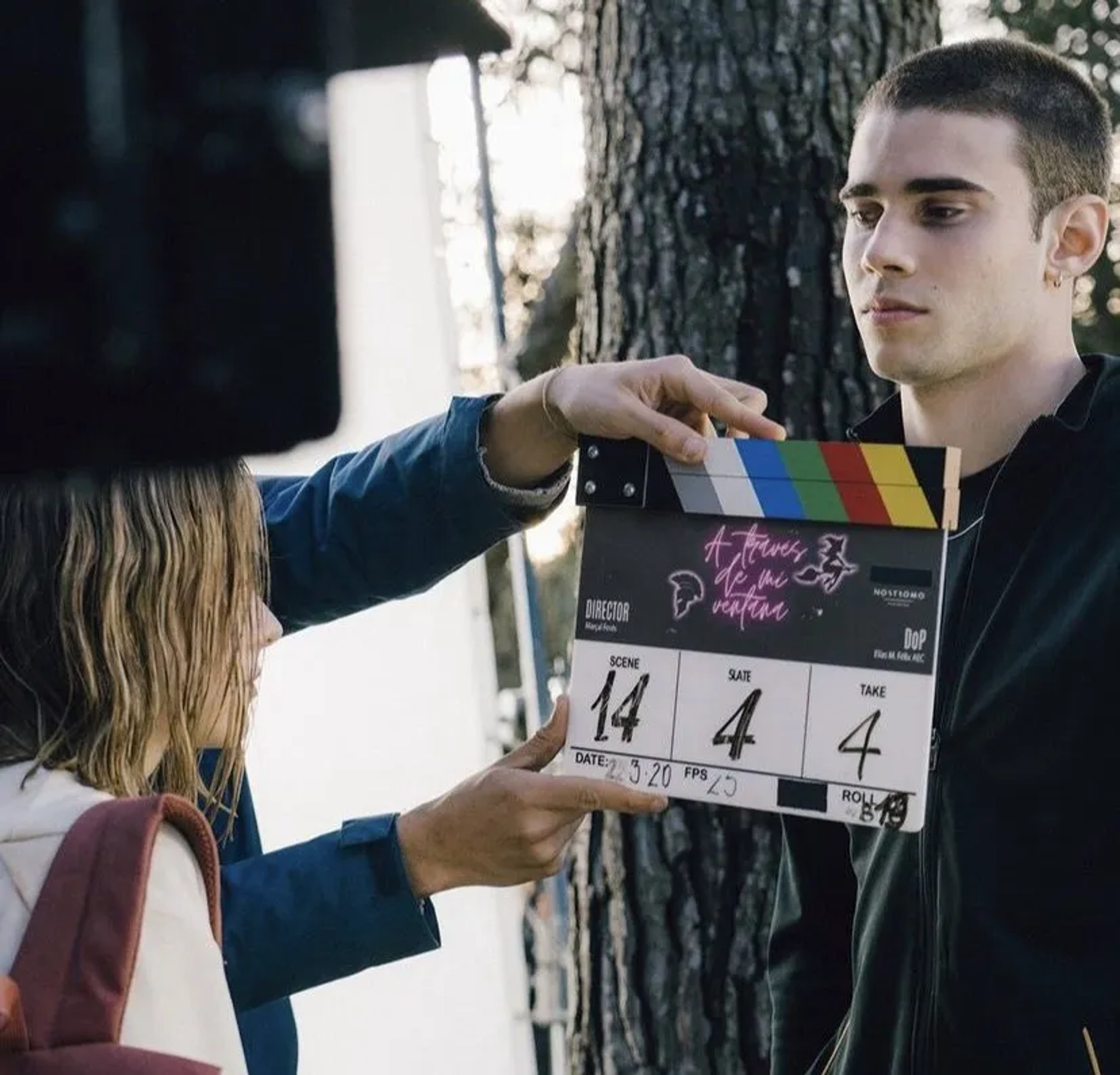 Julio Peña and Clara Galle in Through My Window (2022)