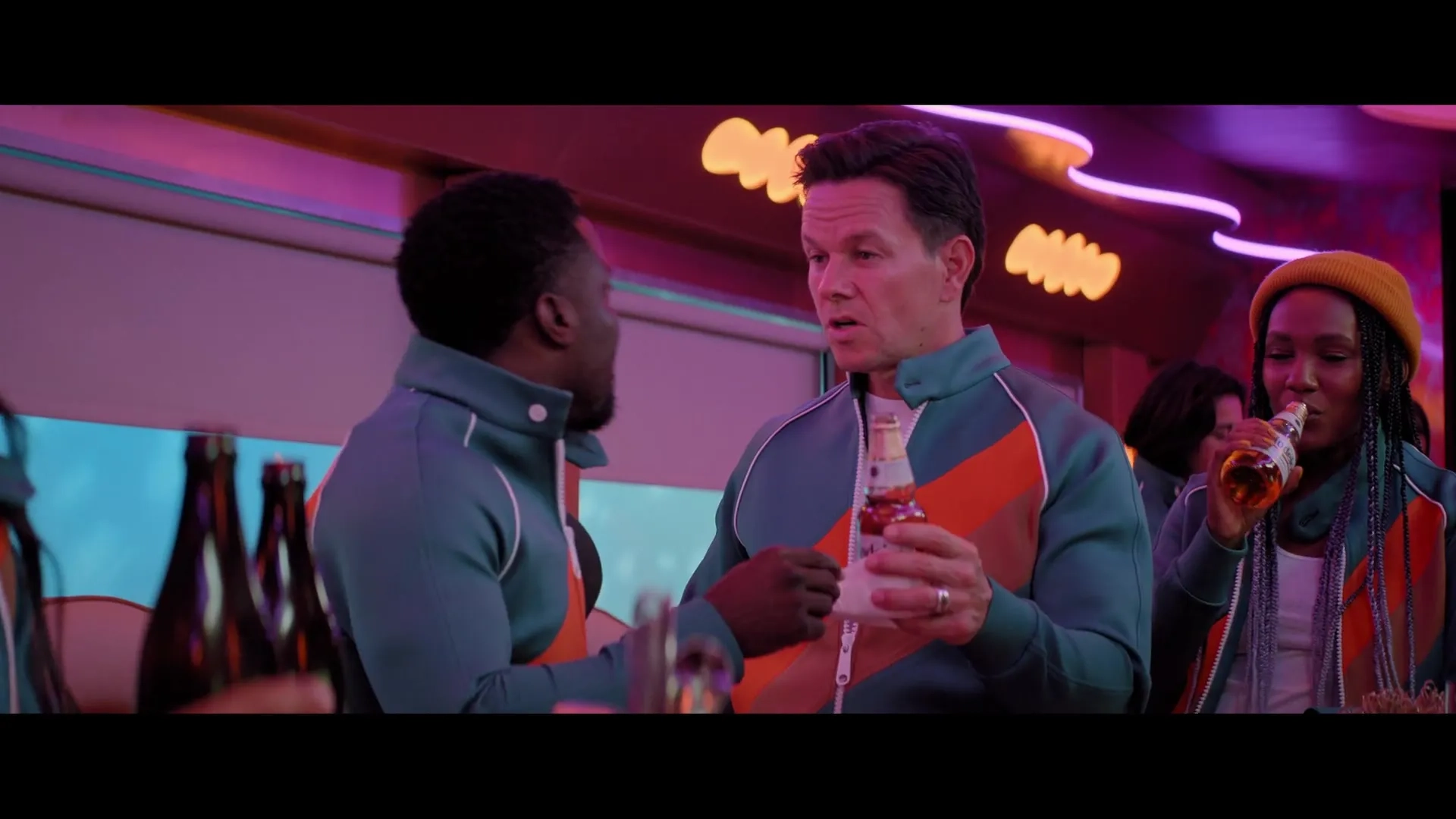 Mark Wahlberg and Kevin Hart in Me Time (2022)