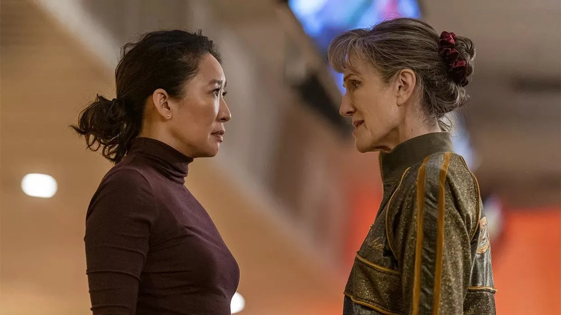 Sandra Oh and Harriet Walter in Killing Eve: End of Game (2020)